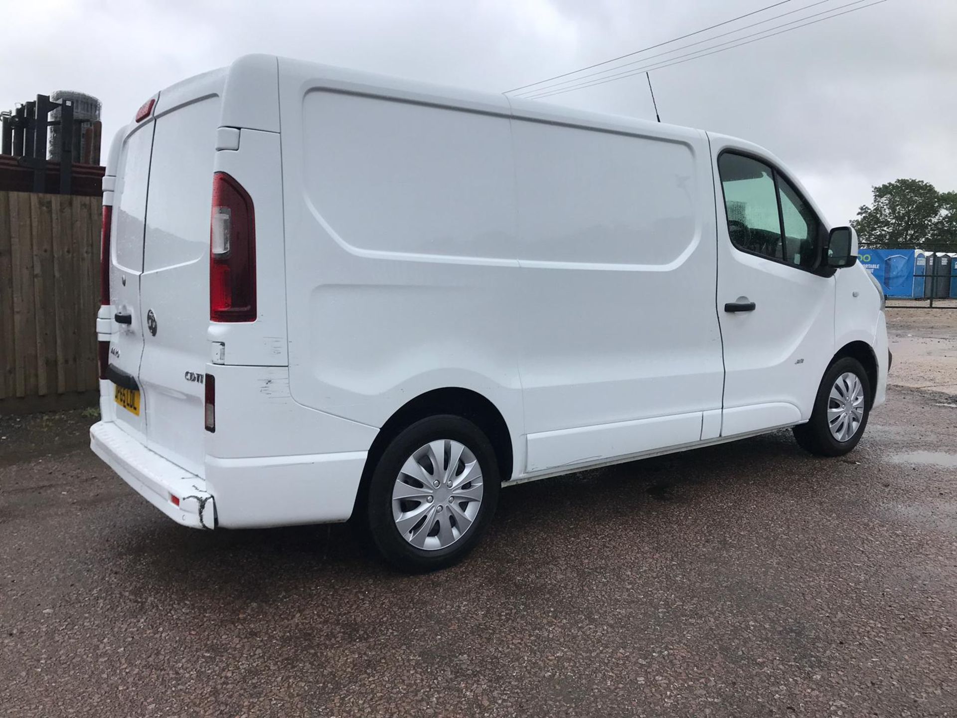 (On Sale) VAUXHALL VIVARO *SPORTIVE* PANEL VAN (65 REG) '1.6 CDTI - 115 BHP - 6 SPEED' **AIR CON** - Image 7 of 21