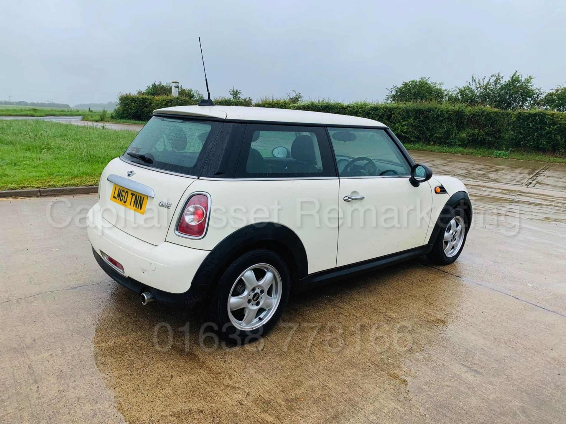 (On Sale) MINI *ONE EDITION* 3 DOOR HATCHBACK (60 REG) '1.6 PETROL - 6 SPEED' **AIR CON** (NO VAT) - Image 9 of 17