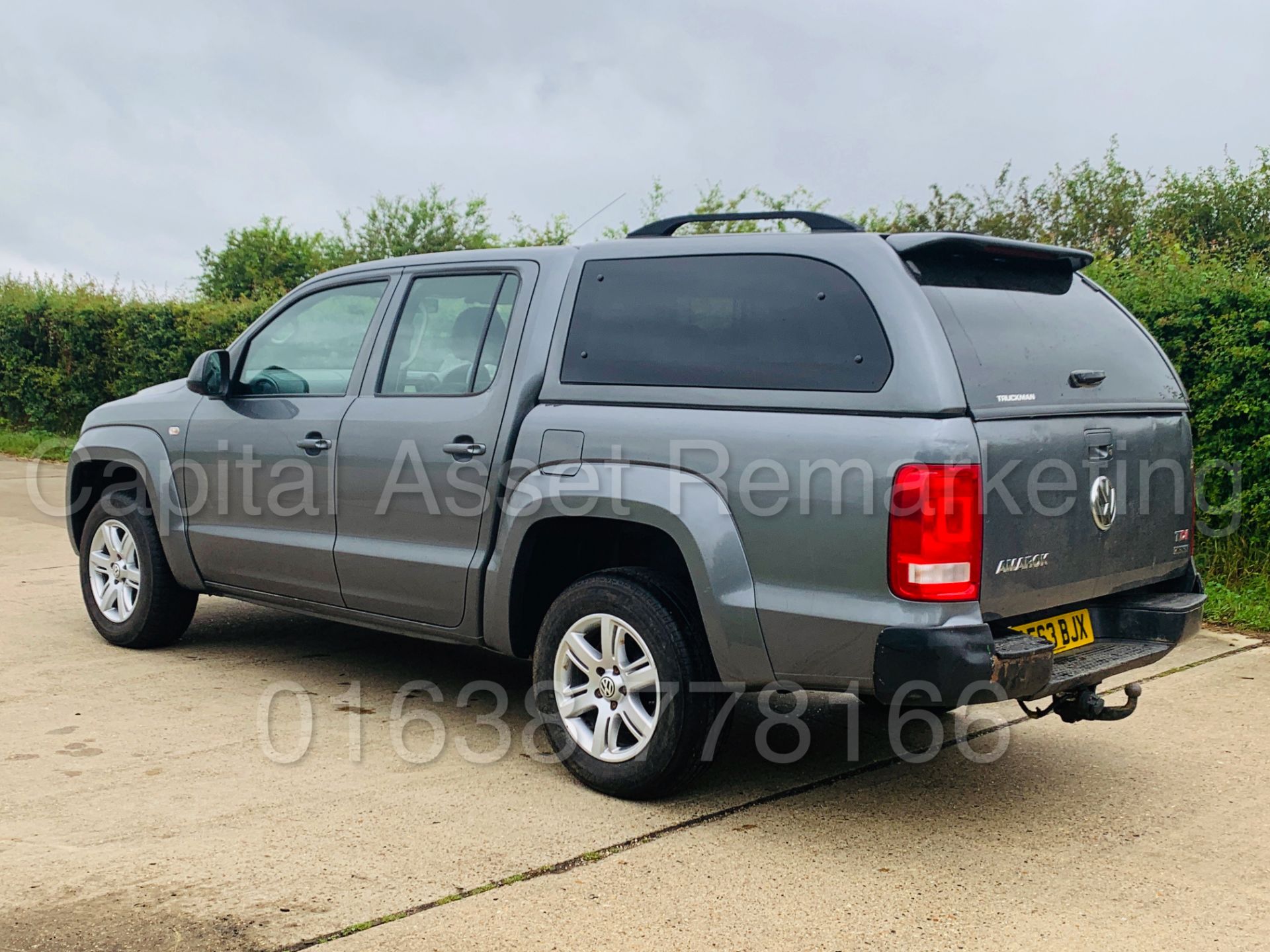 (On Sale) VOLKSWAGEN AMAROK *TRENDLINE* D/CAB PICK-UP (63 REG) '2.0 TDI -180 BHP-6 SPEED' *4-MOTION* - Image 4 of 39