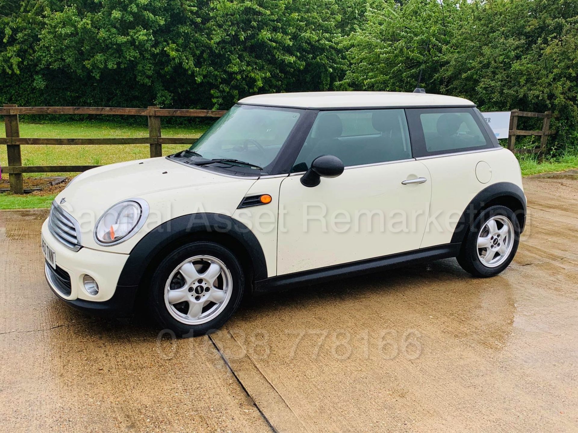 (On Sale) MINI *ONE EDITION* 3 DOOR HATCHBACK (60 REG) '1.6 PETROL - 6 SPEED' **AIR CON** (NO VAT) - Image 5 of 17