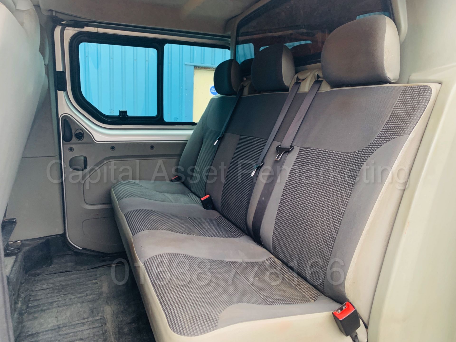 (On Sale) VAUXHALL VIVARO 2900 *LWB - CREW VAN* (62 REG) '2.0 CDTI - 115 BHP - 6 SPEED' *AIR CON* - Image 19 of 36