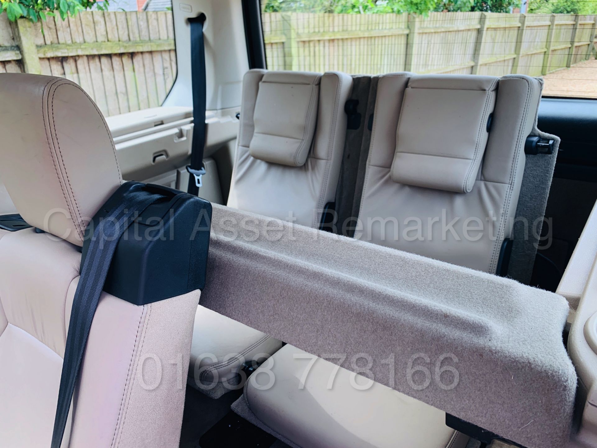 (On Sale) LAND ROVER DISCOVERY 4 *HSE* 7 SEATER SUV (64 REG) '3.0 SDV6 -8 SPEED AUTO' *MASSIVE SPEC* - Image 29 of 72