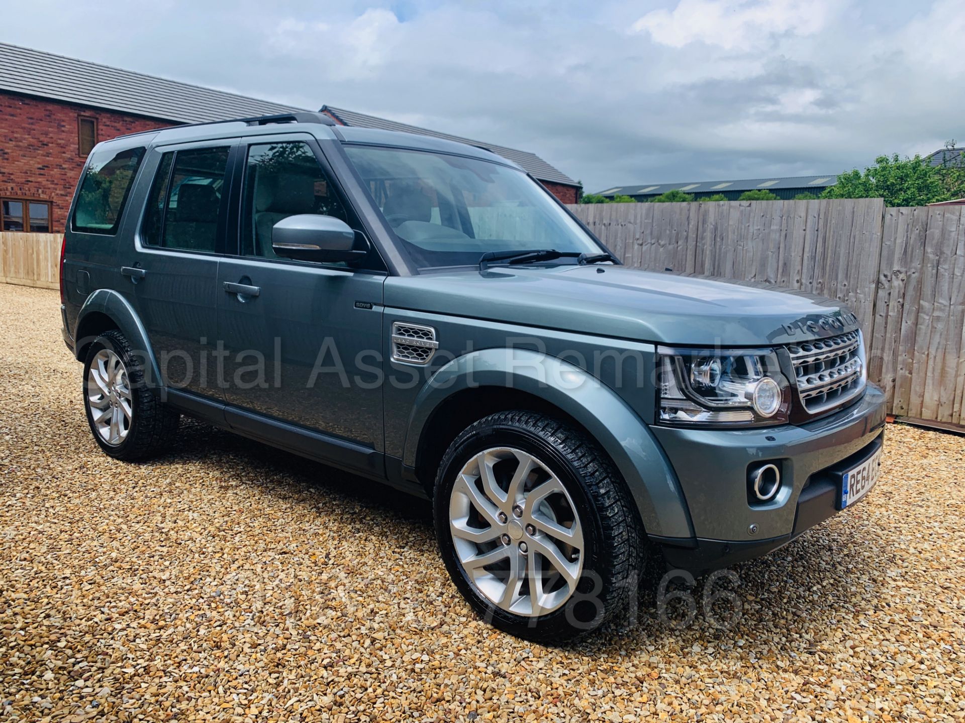 (On Sale) LAND ROVER DISCOVERY 4 *HSE* 7 SEATER SUV (64 REG) '3.0 SDV6 -8 SPEED AUTO' *MASSIVE SPEC*