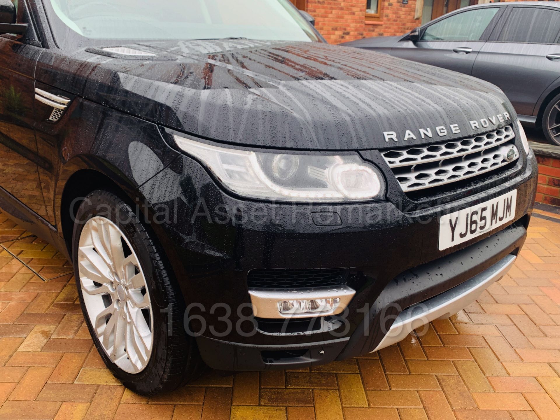 RANGE ROVER SPORT *HSE EDITION* (2016 MODEL) '3.0 SDV6 - 306 BHP - 8 SPEED AUTO' *HUGE SPEC* - Image 13 of 60