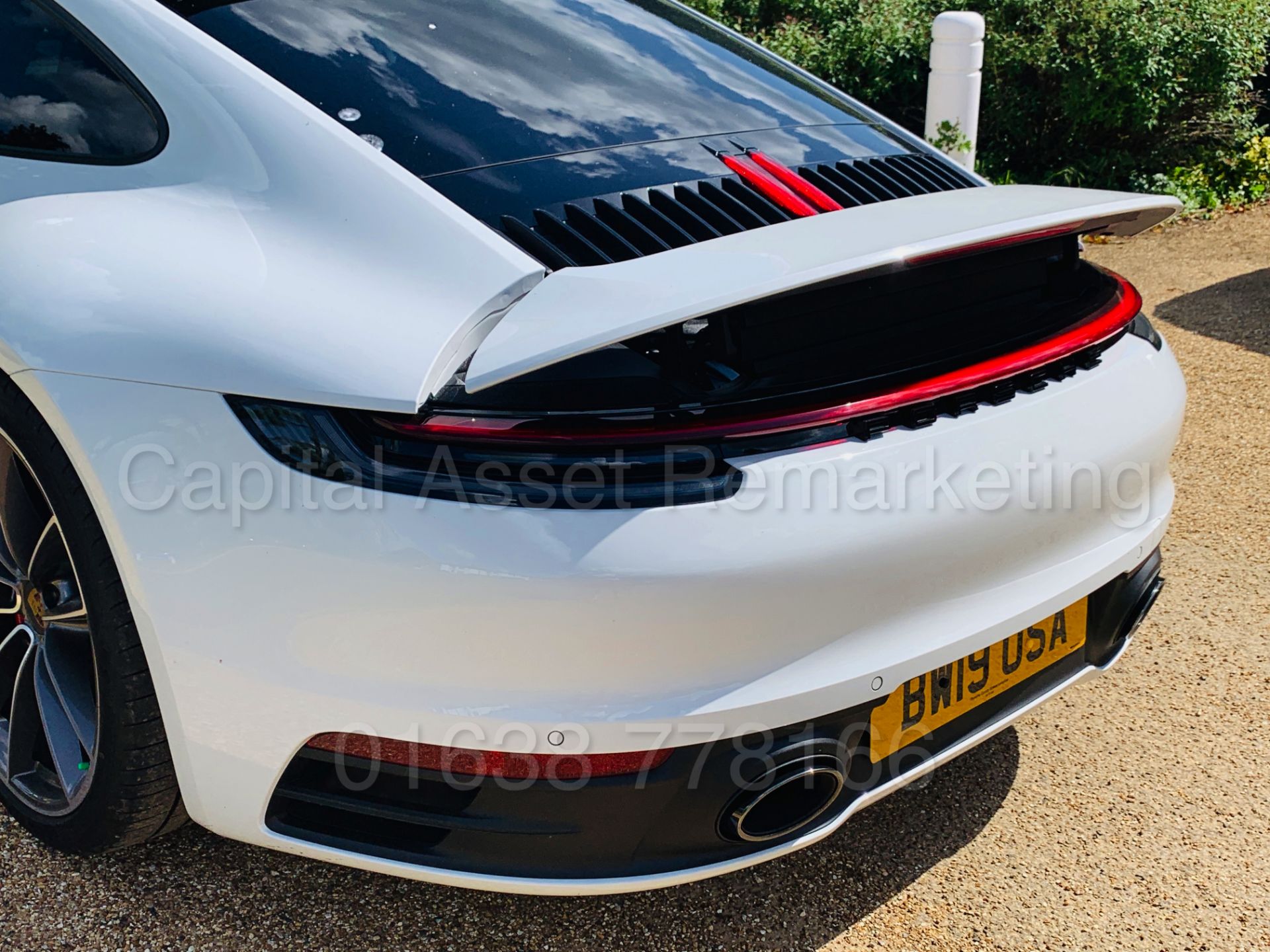 PORSCHE 911 *CARRERA S* (2019 - ALL NEW 992 MODEL) AUTO PDK - SAT NAV - CHRONO PACK *MASSIVE SPEC* - Image 32 of 87