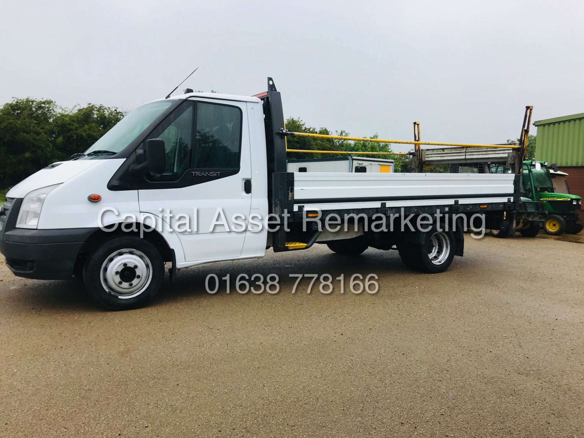 FORD TRANSIT 2.2TDCI T350 TWIN WHEELS (2013 MODEL) 14 FT DROPSIDE WITH TAIL LIFT