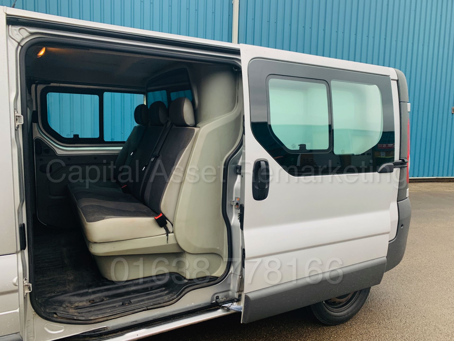 (On Sale) VAUXHALL VIVARO 2900 *LWB - CREW VAN* (62 REG) '2.0 CDTI - 115 BHP - 6 SPEED' *AIR CON* - Image 18 of 36