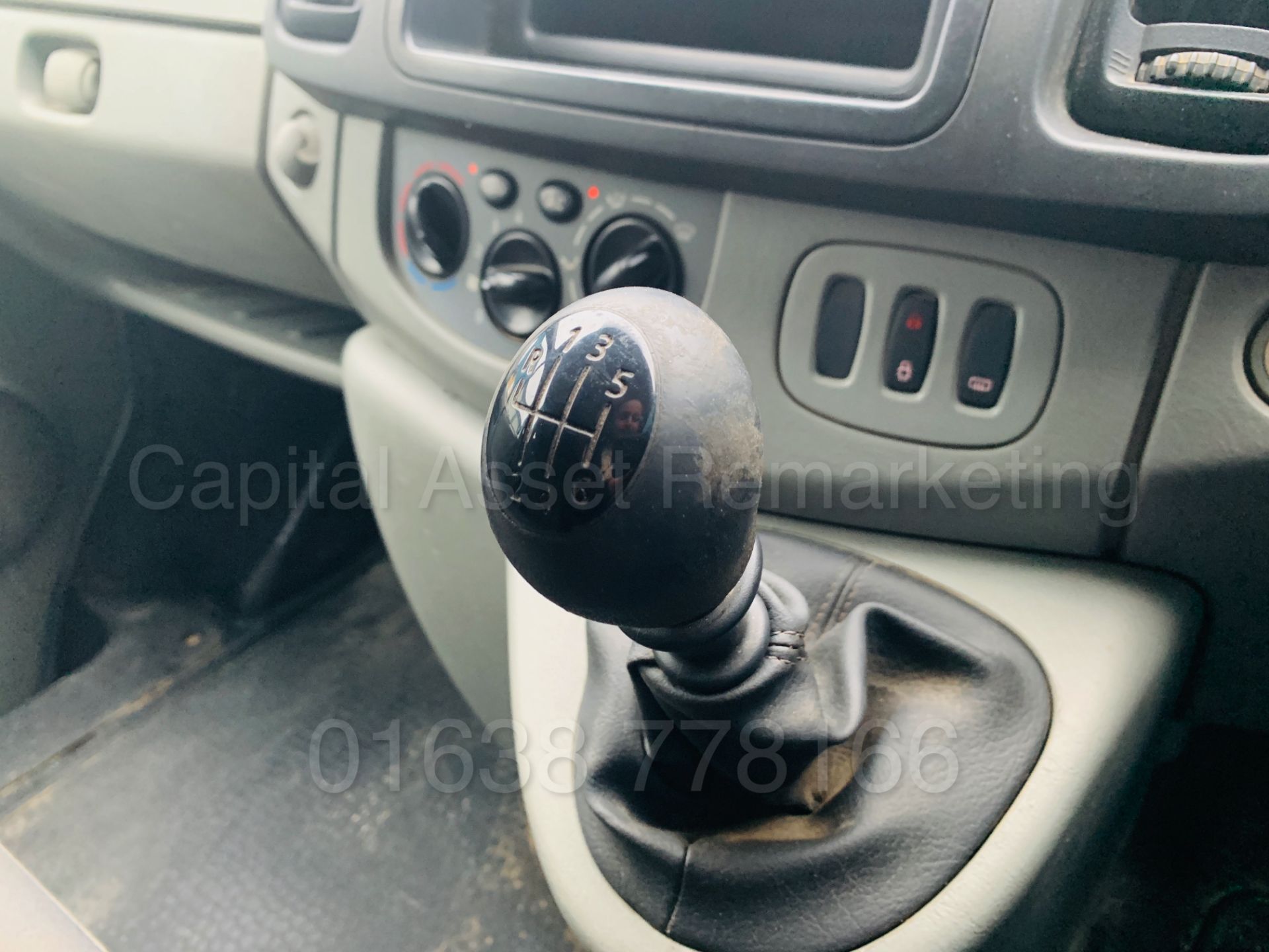 (On Sale) VAUXHALL VIVARO 2900 *LWB - CREW VAN* (62 REG) '2.0 CDTI - 115 BHP - 6 SPEED' *AIR CON* - Image 33 of 36