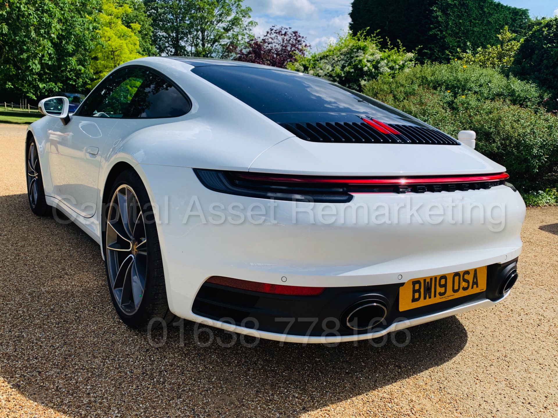 PORSCHE 911 *CARRERA S* (2019 - ALL NEW 992 MODEL) AUTO PDK - SAT NAV - CHRONO PACK *MASSIVE SPEC* - Image 21 of 87