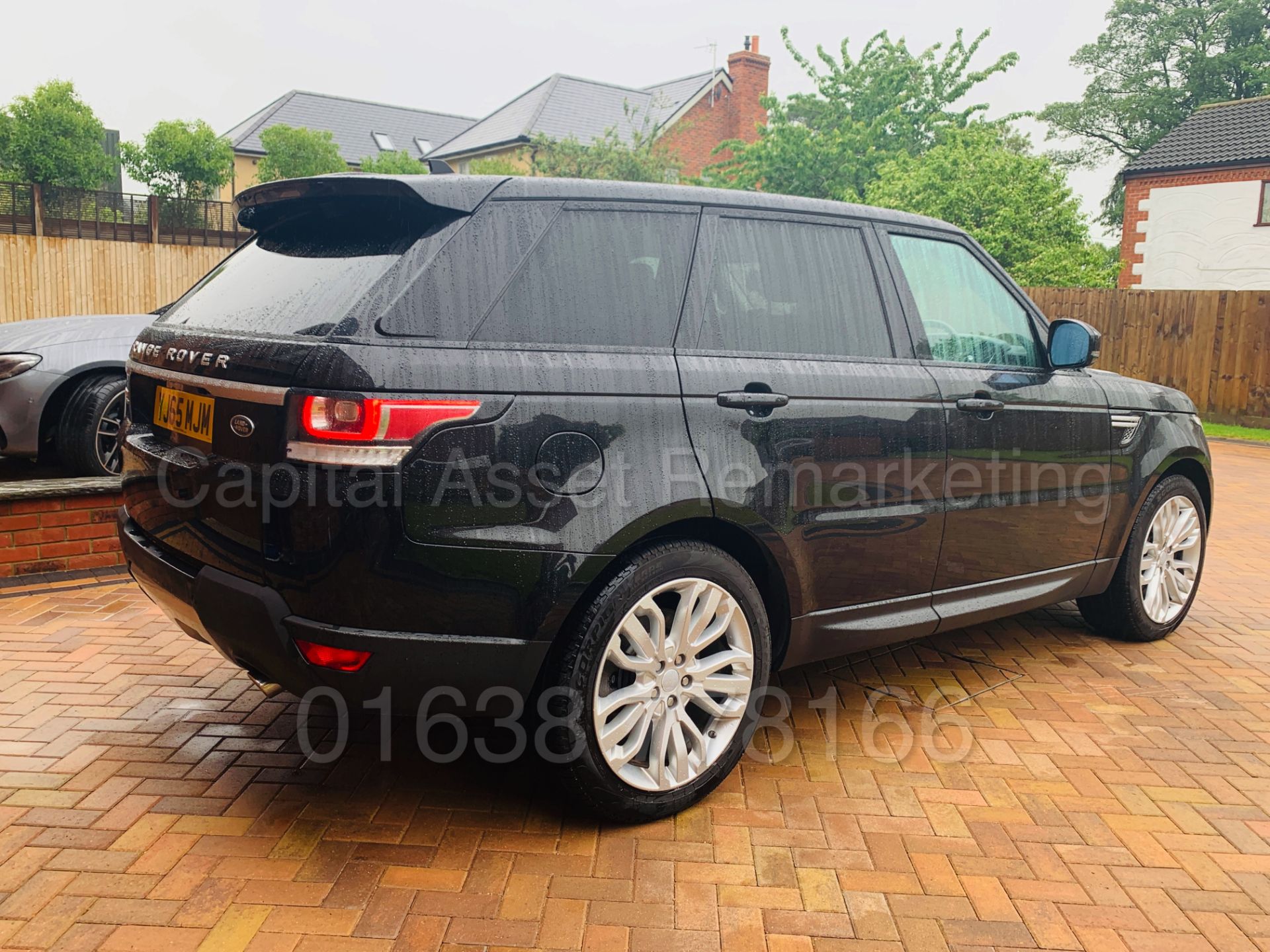 RANGE ROVER SPORT *HSE EDITION* (2016 MODEL) '3.0 SDV6 - 306 BHP - 8 SPEED AUTO' *HUGE SPEC* - Image 11 of 60