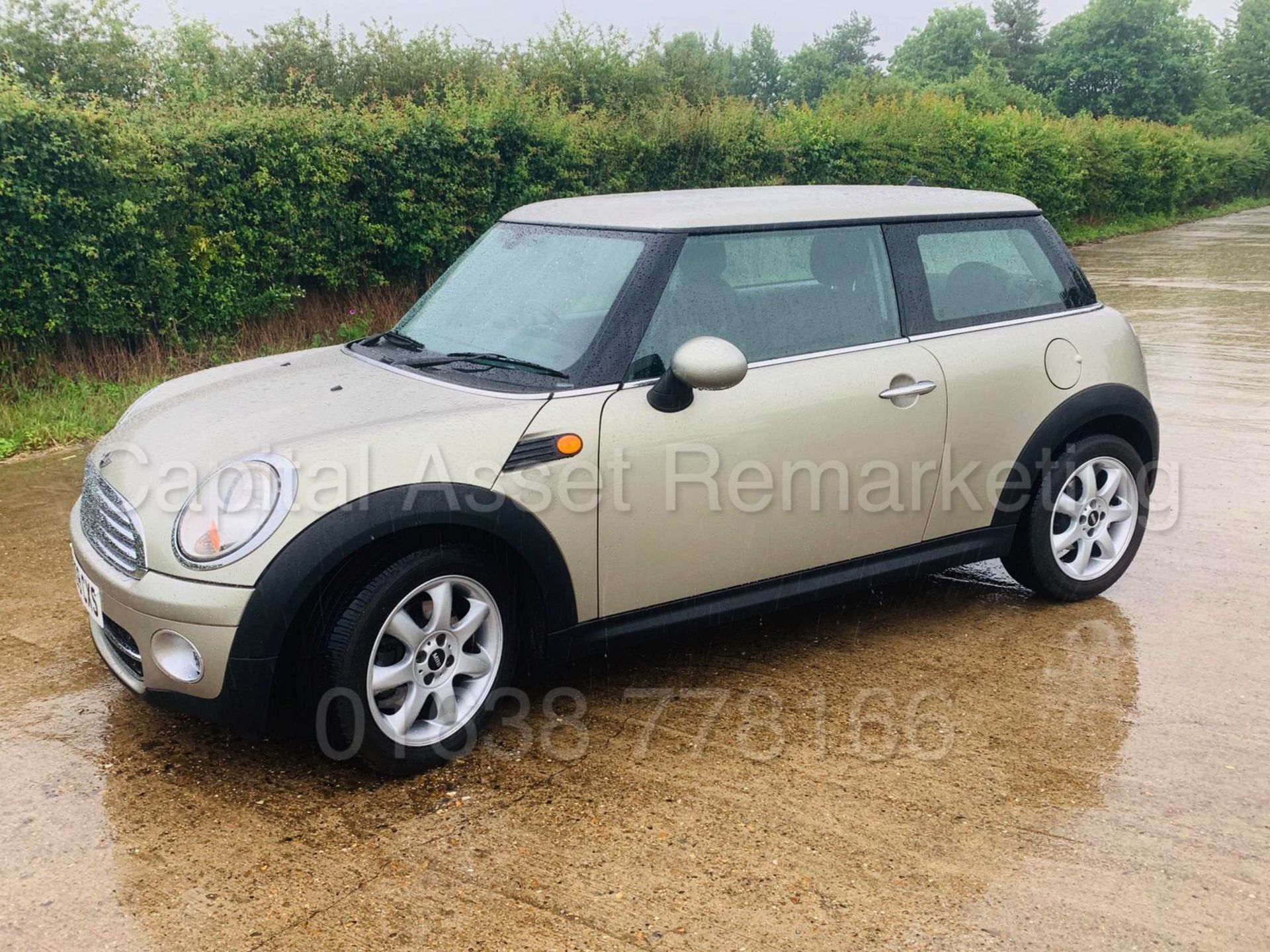 MINI COOPER D *3 DOOR HATCHBACK* (2009) '1.6 DIESEL - 6 SPEED' **AIR CON** (NO VAT) - Image 2 of 19