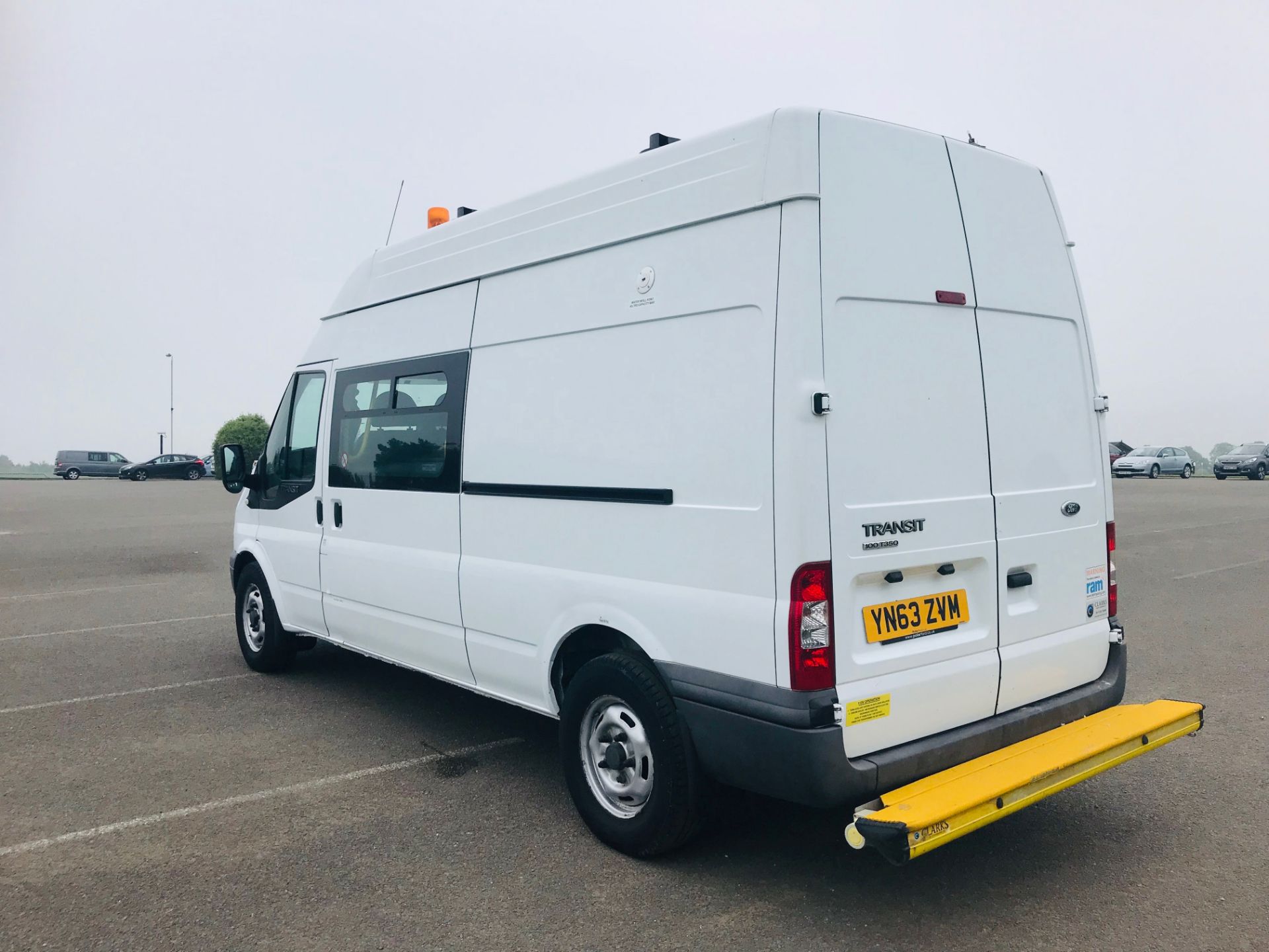 FORD TRANSIT 2.2TDCI T350L "LWB" MESSING UNIT / WELFARE VAN - 63 REG - 1 KEEPER - TOILET - HUGE SPEC - Image 7 of 24