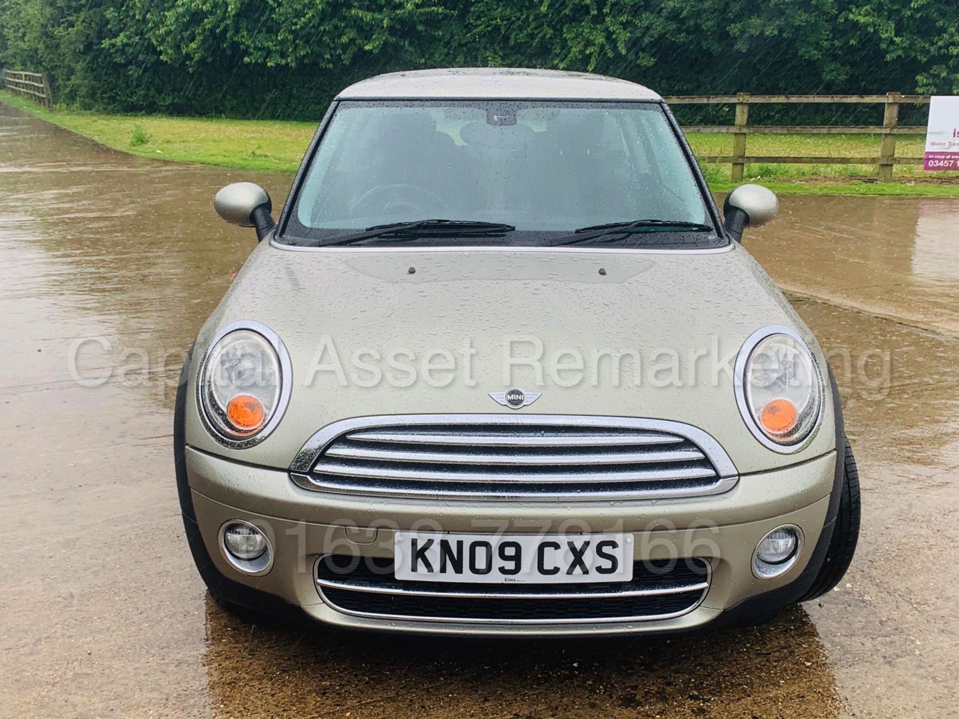 MINI COOPER D *3 DOOR HATCHBACK* (2009) '1.6 DIESEL - 6 SPEED' **AIR CON** (NO VAT) - Image 9 of 19