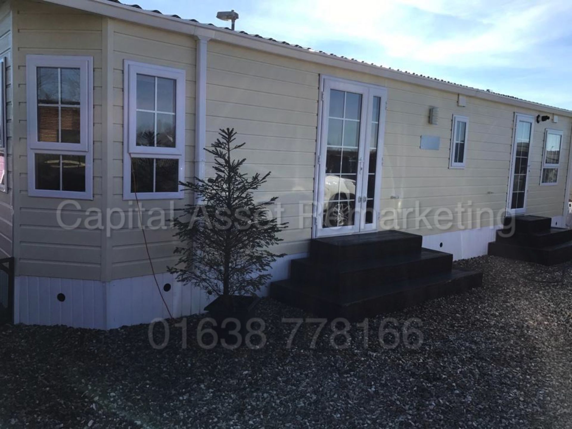 (On Sale) STELLA "SUNRISE" 37 X 12 FT - 2 BEDROOM MOBILE STATIC HOME - (2011) MODEL - MASSIVE SPEC !