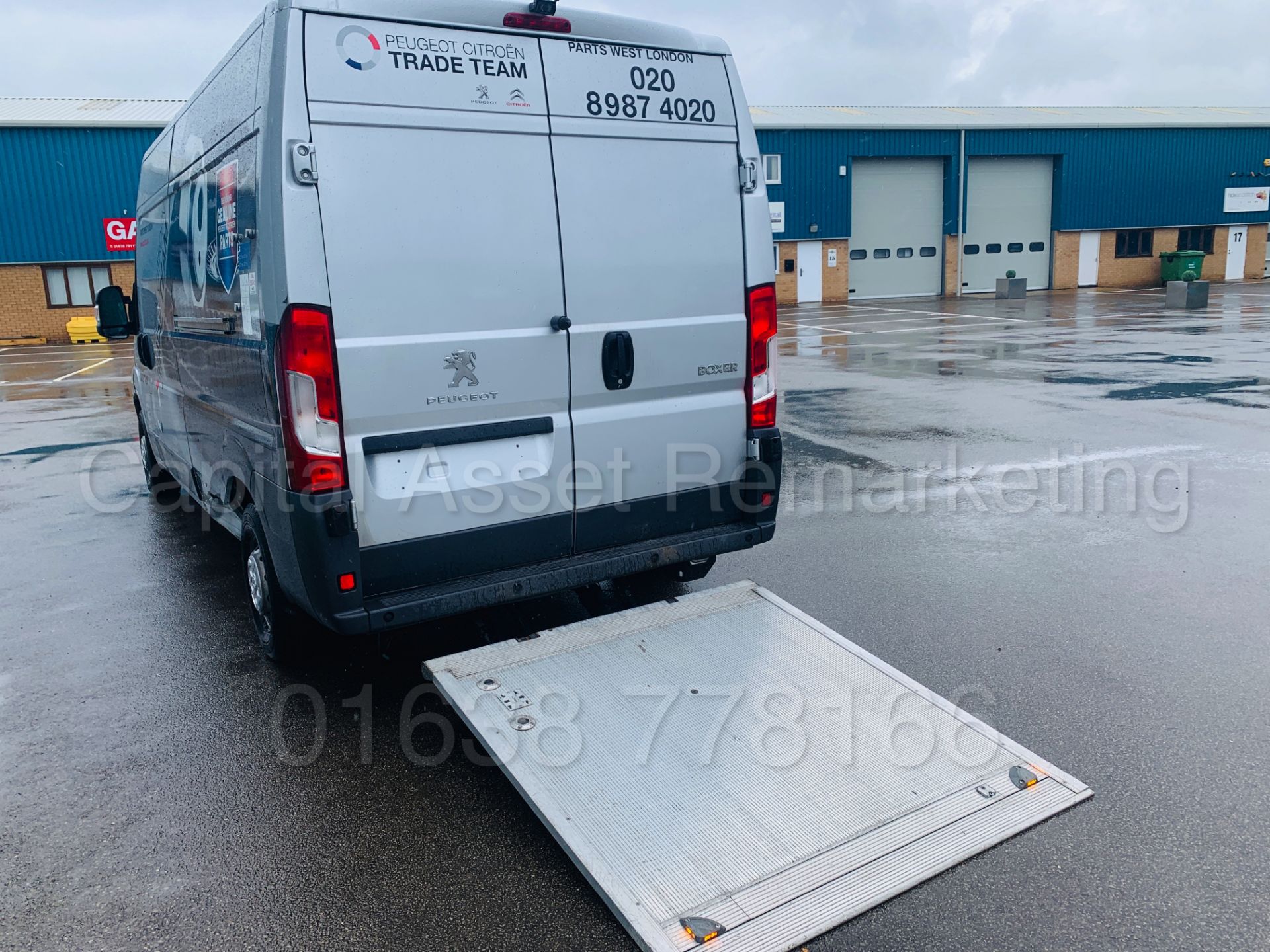 PEUGEOT BOXER *PROFESSIONAL* LWB HI-ROOF (2016 MODEL) '2.2 HDI -6 SPEED' *A/C - SAT NAV* (TAIL-LIFT) - Image 19 of 43