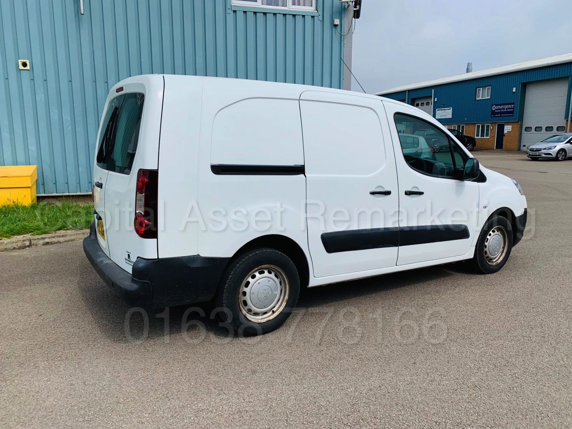 PEUGEOT PARTNER *LCV - LWB 5 SEATER CREW VAN* (2013 MODEL) '1.6 HDI - 90 BHP - 5 SPEED' - Image 10 of 27