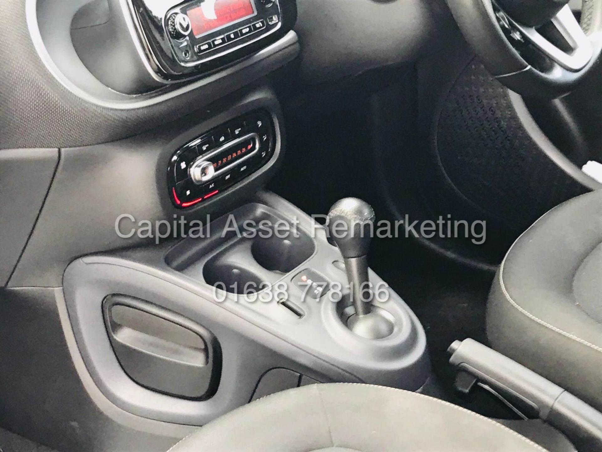 (ON SALE) MERCEDES SMART FORFOUR "PASSION" AUTO (2018-18 REG) 1 OWNER - LOW MILEAGE *AC & CLIMATE" - Image 16 of 35