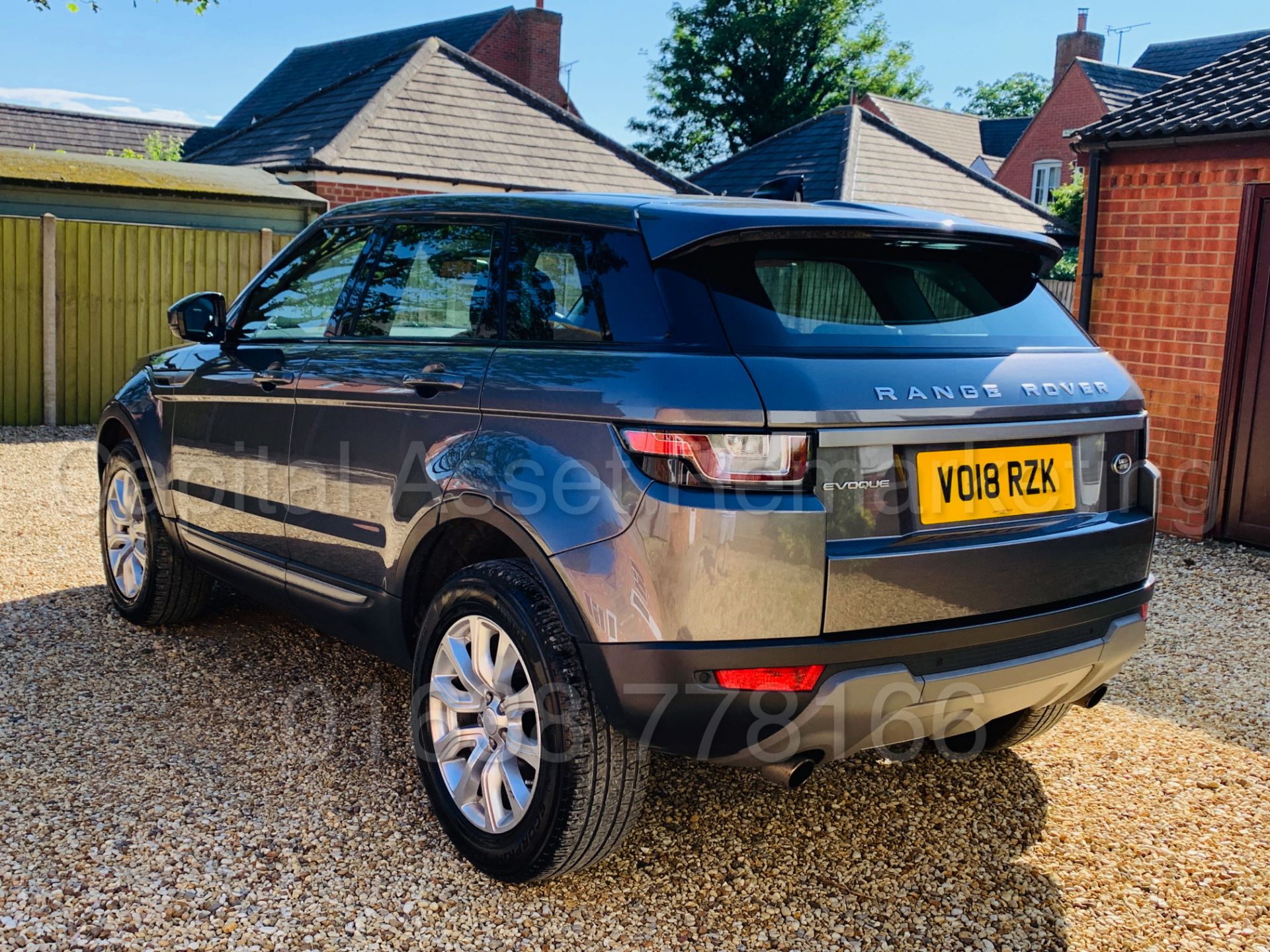 (On Sale) RANGE ROVER EVOQUE '5 DOOR' (2018) '2.0 TD4 -180 BHP- AUTO' *LEATHER -SAT NAV* (HUGE SPEC) - Image 8 of 55