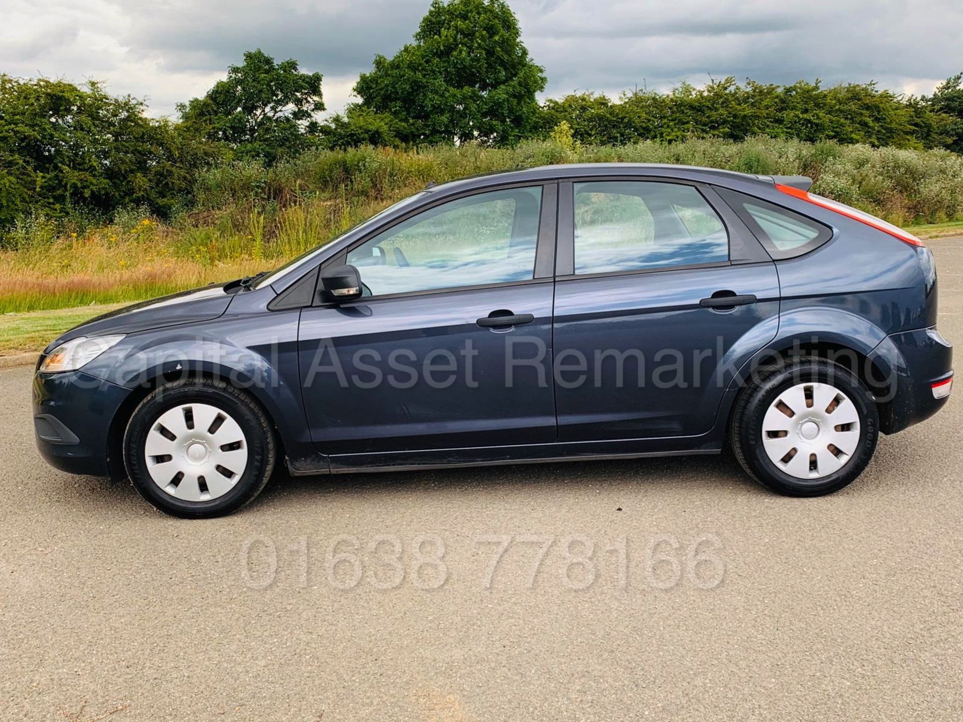 FORD FOCUS *5 DOOR CAR* (2008) '1.6 DIESEL - 90 BHP - 5 SPEED' **ULTRA LOW MILES** (FULL MOT) - Image 4 of 25