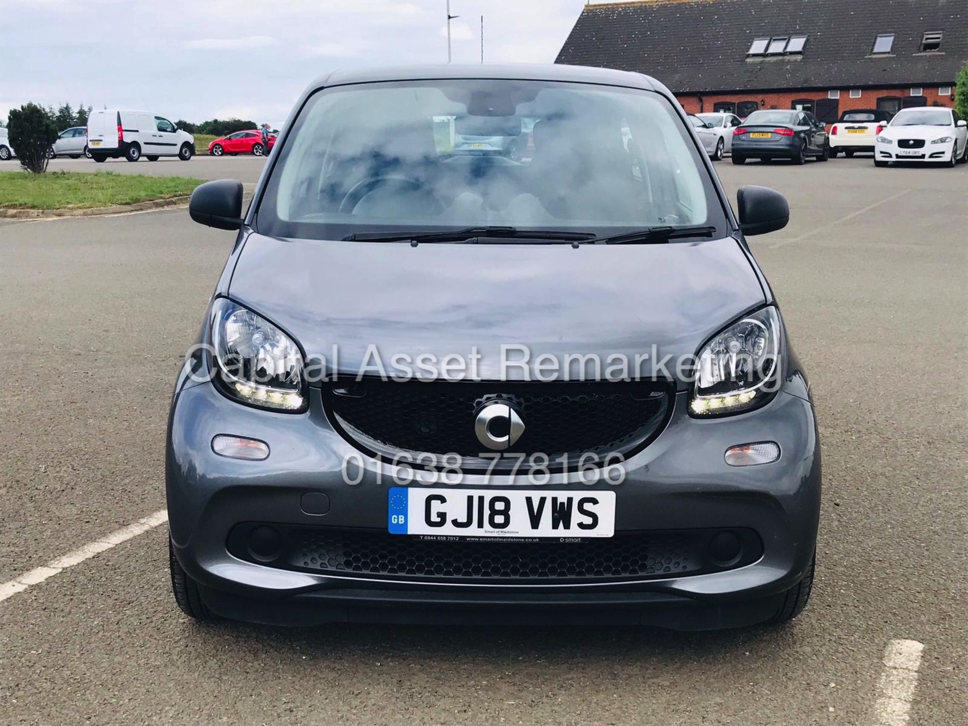 (ON SALE) MERCEDES SMART FORFOUR "PASSION" AUTO (2018-18 REG) 1 OWNER - LOW MILEAGE *AC & CLIMATE" - Image 4 of 35