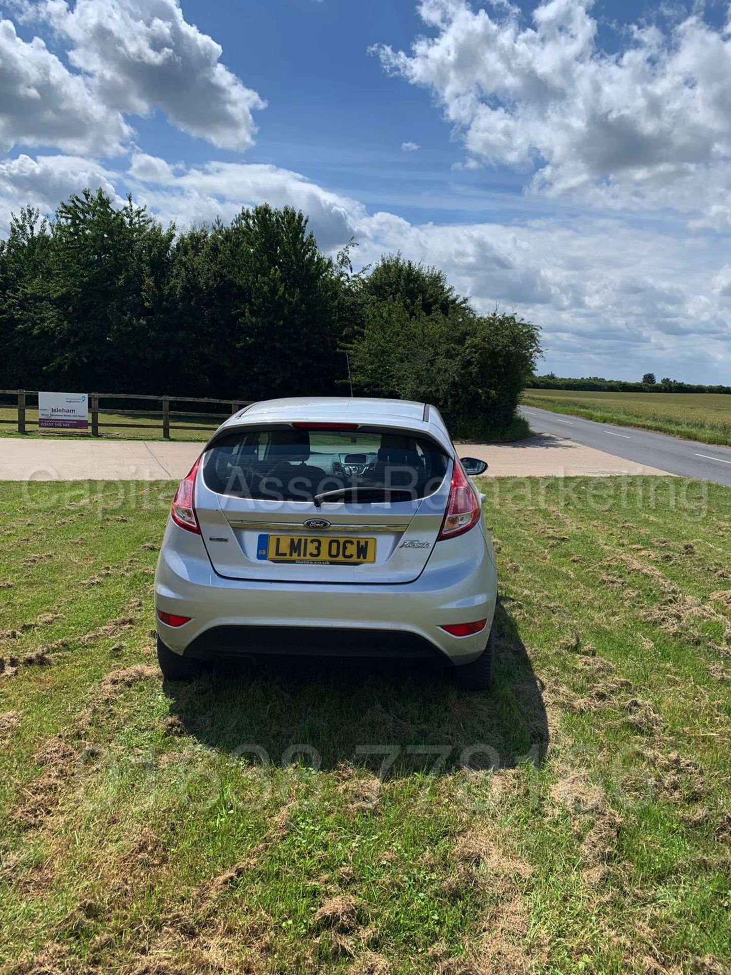 FORD FIESTA *ZETEC EDITION* 5 DOOR HATCHBACK (2013) '1.5 TDCI - 75 BHP - 5 SPEED' *AIR CON* (NO VAT) - Image 3 of 21