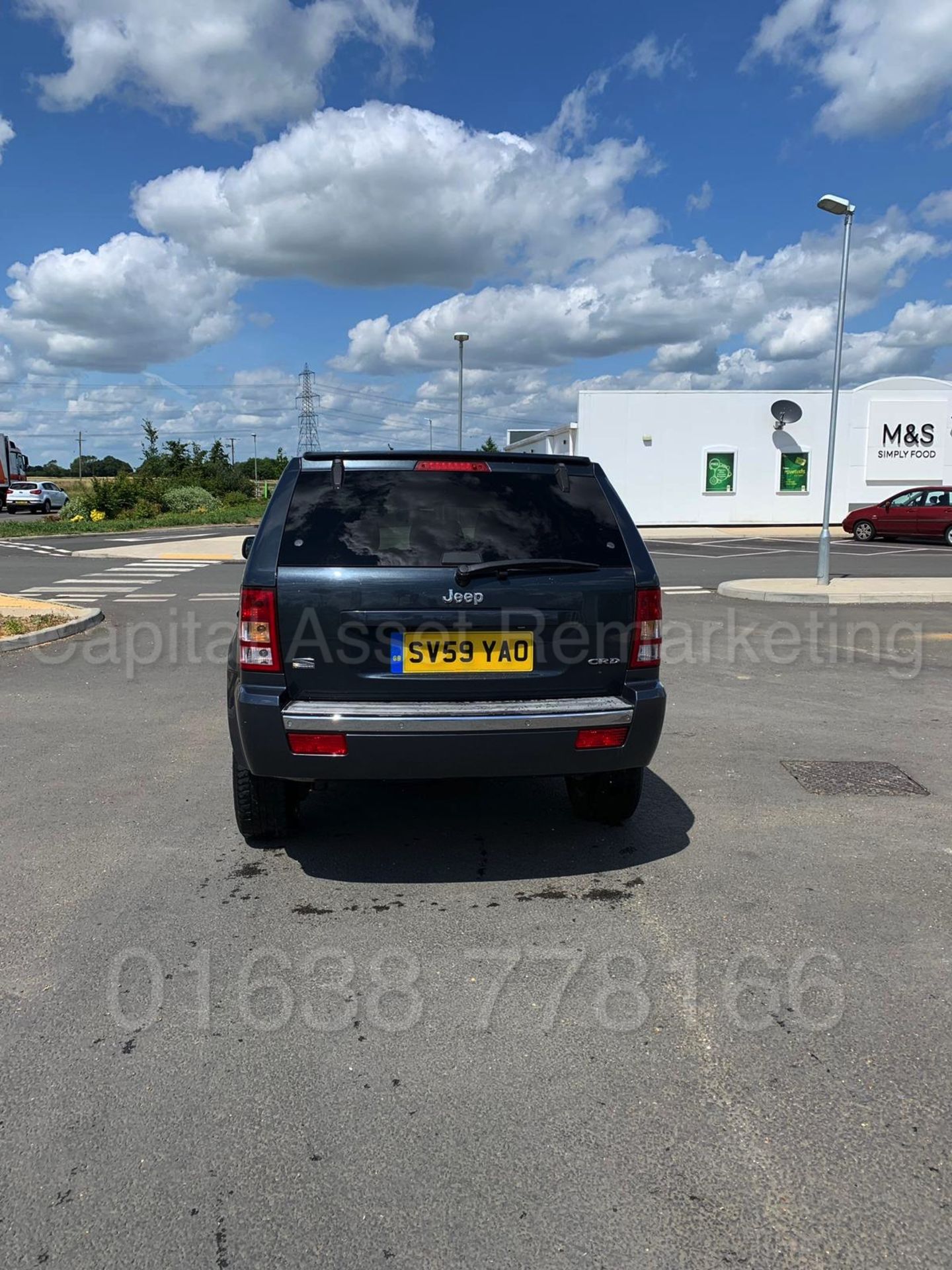 JEEP GRAND CHEROKEE *LIMITED CRD* SUV (2010 MODEL) '3.0 DIESEL -215 BHP - AUTO' *HUGE SPEC* (NO VAT) - Image 6 of 25