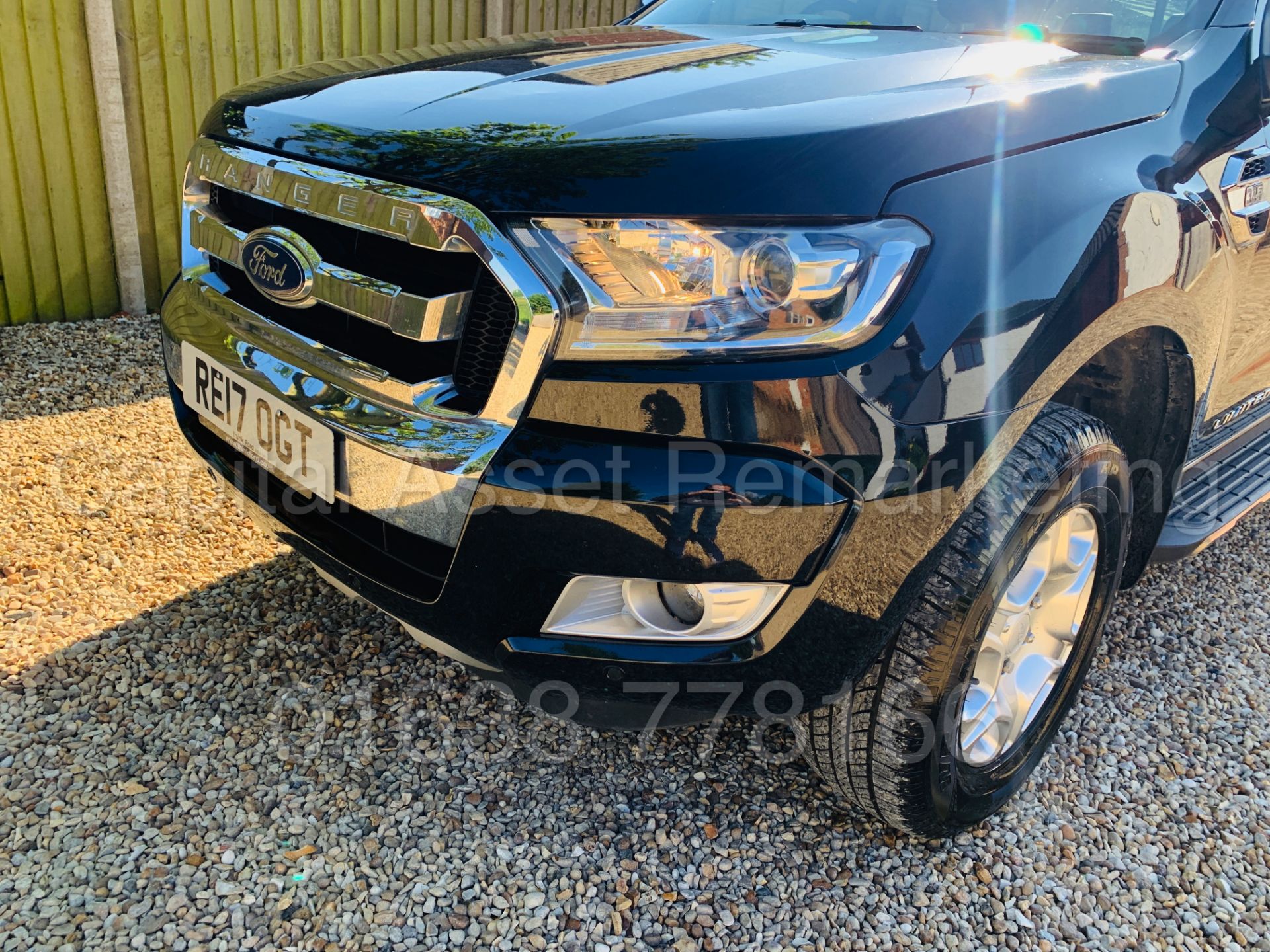 (On Sale) FORD RANGER *LIMITED* D/CAB (2017) '3.2 TDCI - 200 BHP-AUTO' *LEATHER - SAT NAV* (1 OWNER) - Image 14 of 49
