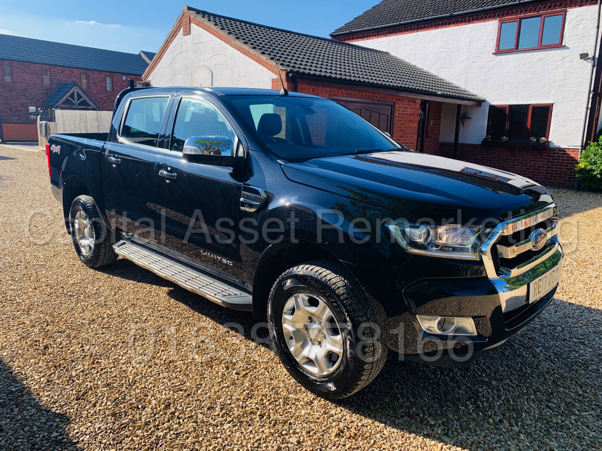 (On Sale) FORD RANGER *LIMITED* D/CAB (2017) '3.2 TDCI - 200 BHP-AUTO' *LEATHER - SAT NAV* (1 OWNER) - Image 12 of 49