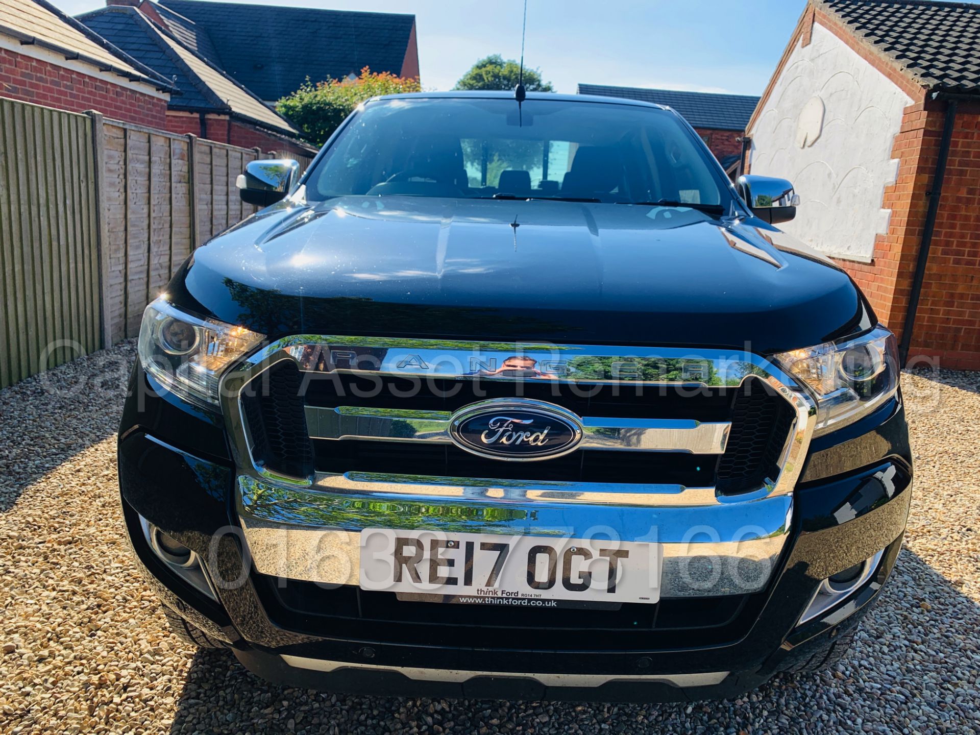 (On Sale) FORD RANGER *LIMITED* D/CAB (2017) '3.2 TDCI - 200 BHP-AUTO' *LEATHER - SAT NAV* (1 OWNER) - Image 3 of 49