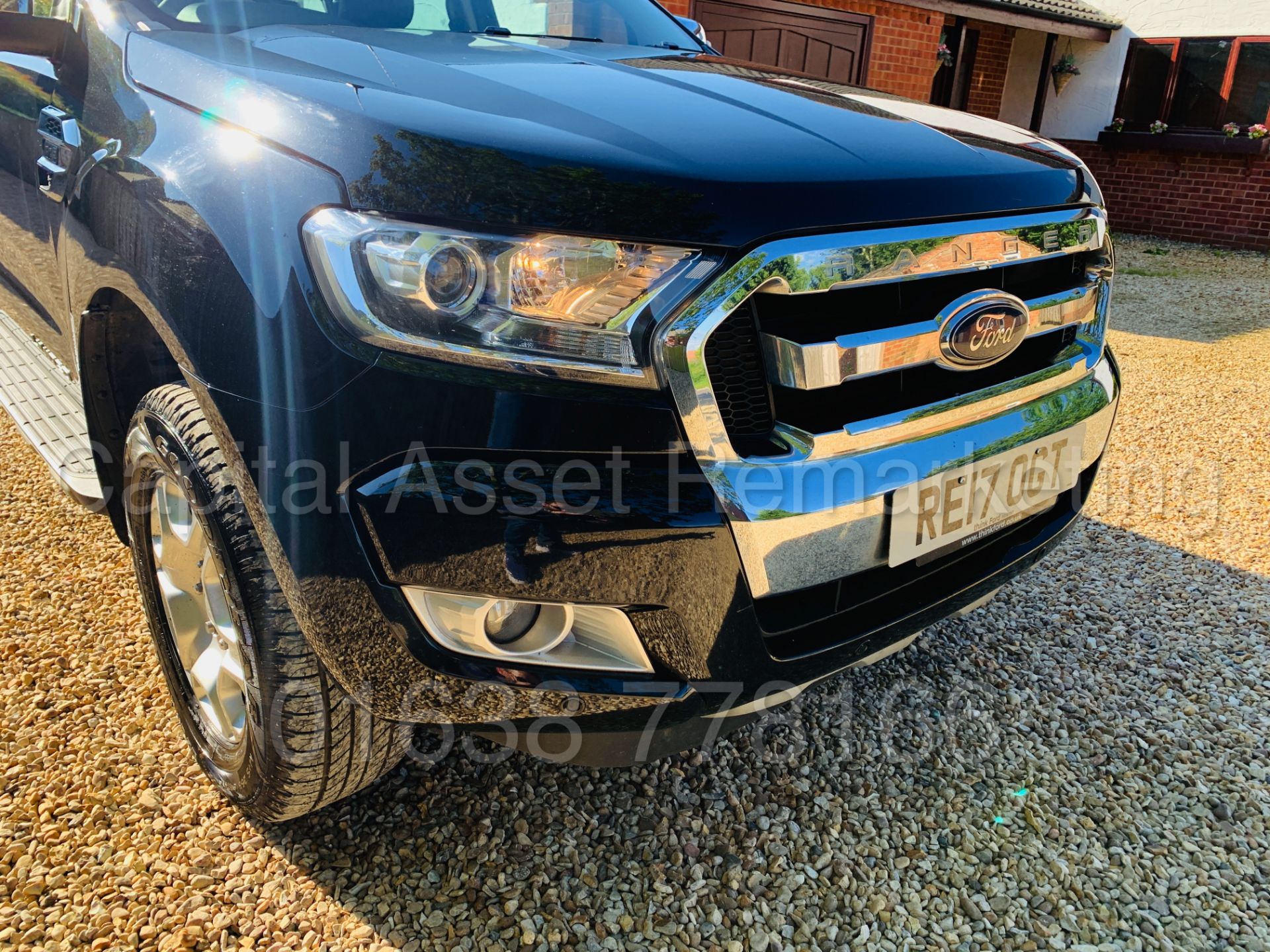 (On Sale) FORD RANGER *LIMITED* D/CAB (2017) '3.2 TDCI - 200 BHP-AUTO' *LEATHER - SAT NAV* (1 OWNER) - Image 13 of 49