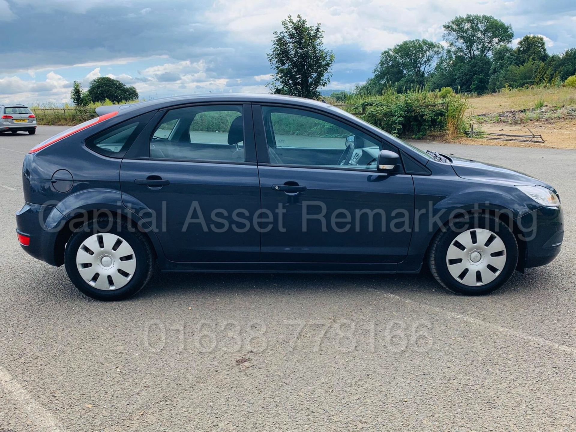 FORD FOCUS *5 DOOR CAR* (2008) '1.6 DIESEL - 90 BHP - 5 SPEED' **ULTRA LOW MILES** (FULL MOT) - Image 9 of 25