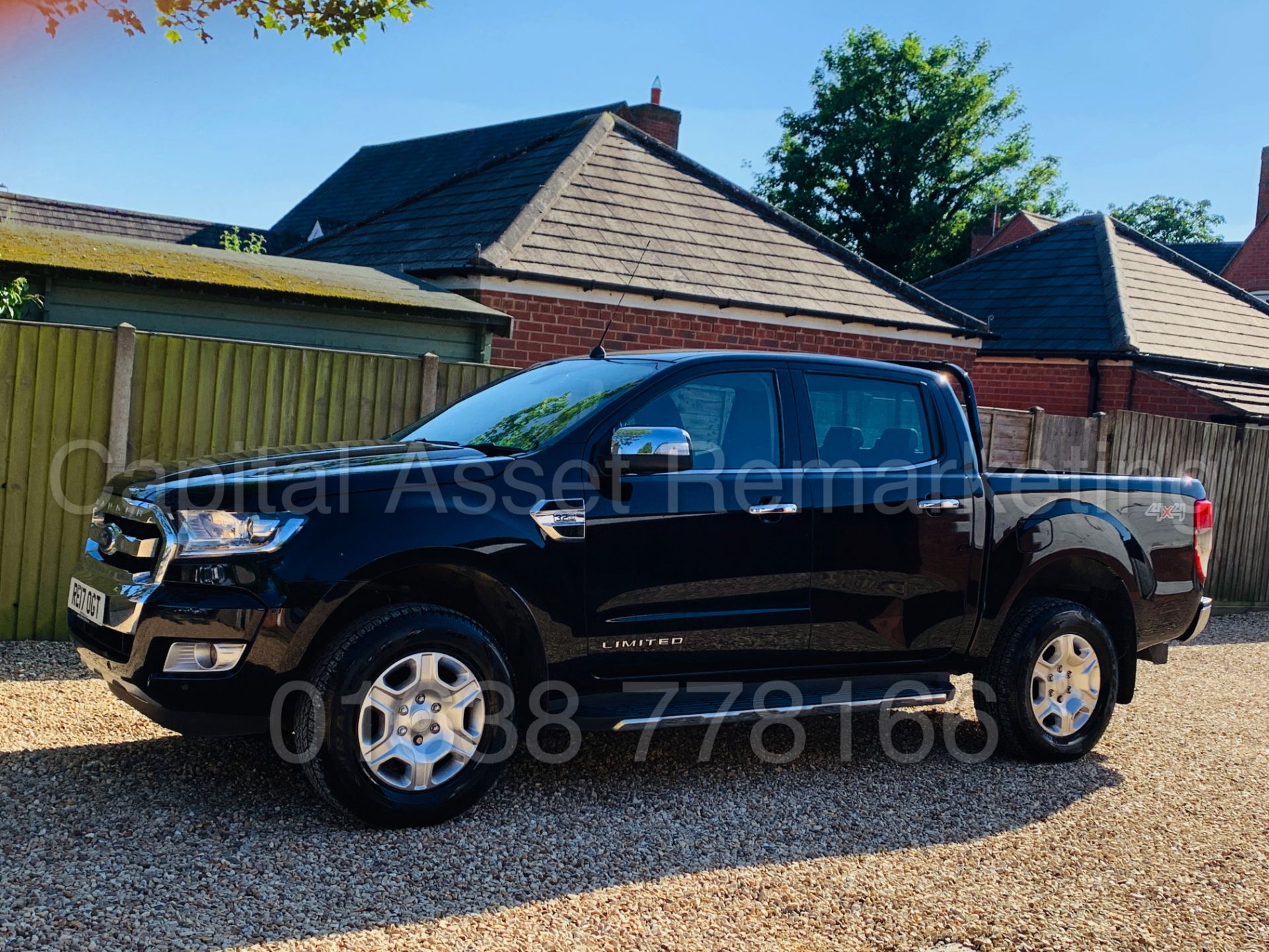 (On Sale) FORD RANGER *LIMITED* D/CAB (2017) '3.2 TDCI - 200 BHP-AUTO' *LEATHER - SAT NAV* (1 OWNER) - Image 6 of 49