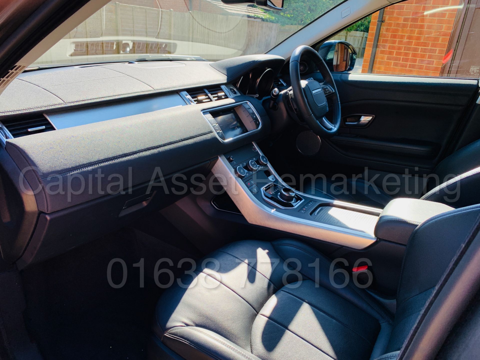 (On Sale) RANGE ROVER EVOQUE '5 DOOR' (2018) '2.0 TD4 -180 BHP- AUTO' *LEATHER -SAT NAV* (HUGE SPEC) - Image 21 of 55