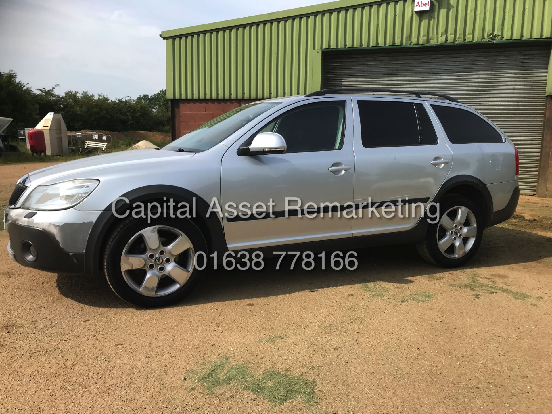 (On Sale) SKODA OCTAVIA SCOUT 2.0TDI CR ESTATE (13 REG) DSG AUTO *4X4*LIKE AUDI ALLROAD *GREAT SPEC* - Image 2 of 14