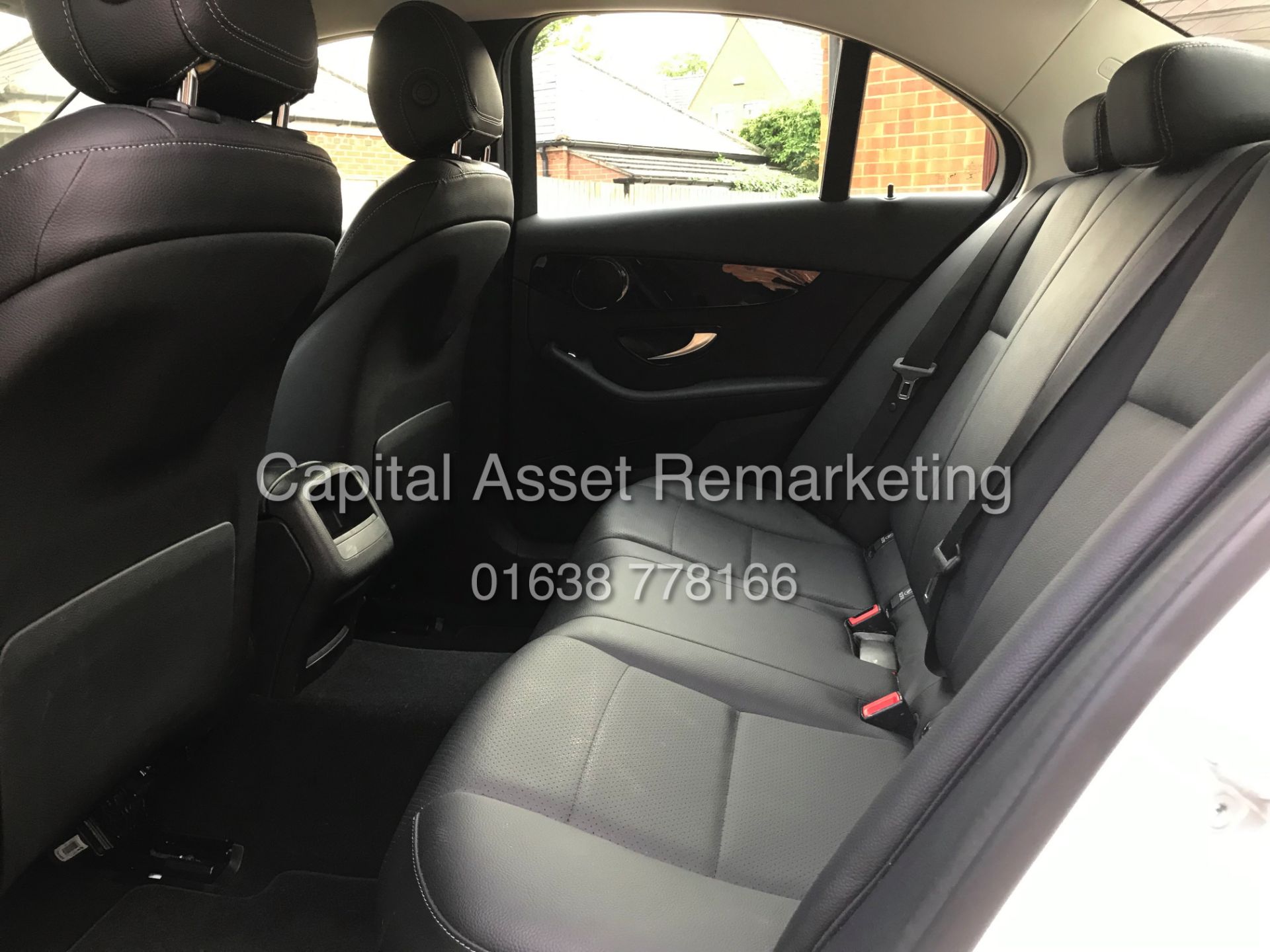 MERCEDES C200d "SPECIAL EQUIPMENT" (2016) 1 OWNER FSH *GREAT SPEC* FULL LEATHER - CLIMATE -NEW SHAPE - Image 11 of 21