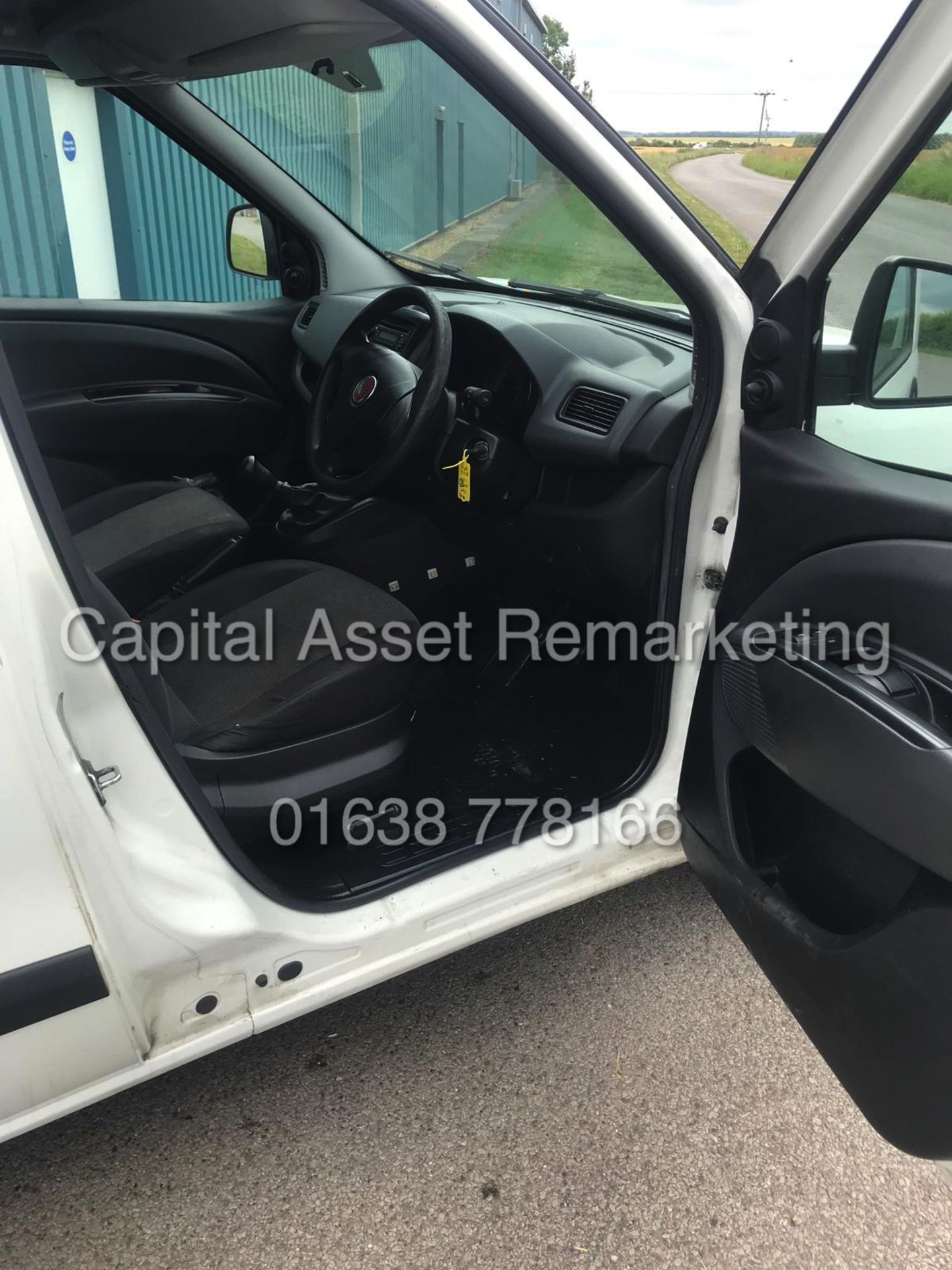 FIAT DOBLO 1.3 MULTIJET (15 REG - NEW SHAPE) SIDE DOOR - 1 OWNER FSH - Image 6 of 10