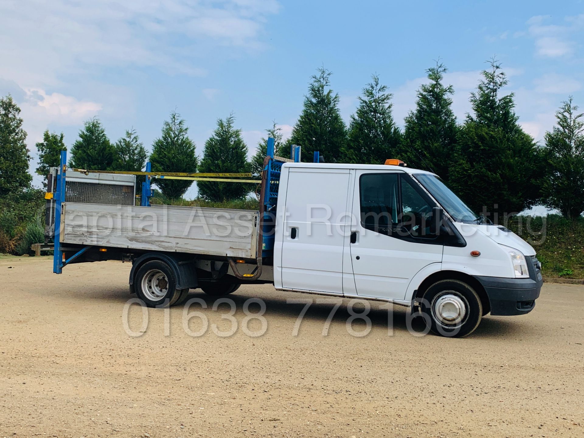 FORD TRANSIT T330 RWD *LWB - D/CAB DROPSIDE* (2015 MODEL) '2.2 TDCI - 125 BHP - 6 SPEED' *TAIL-LIFT*