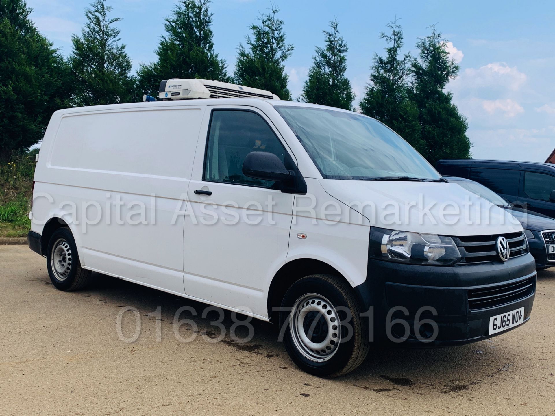 VOLKSWAGEN TRANSPORTER T28 *LWB-REFRIGERATED VAN* (2016 MODEL) '2.0 TDI' *THERMO KING* (-32 DEGREES) - Image 2 of 32