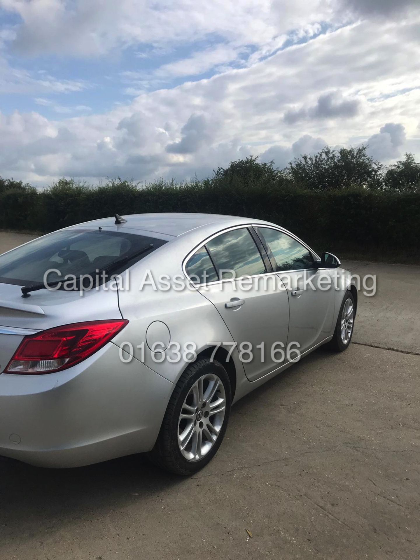 (ON SALE) VAUXHALL INSIGNIA 2.0CDTI "EXECLUVE" CLIMATE & AIR CON - ELEC PACK - Image 11 of 14