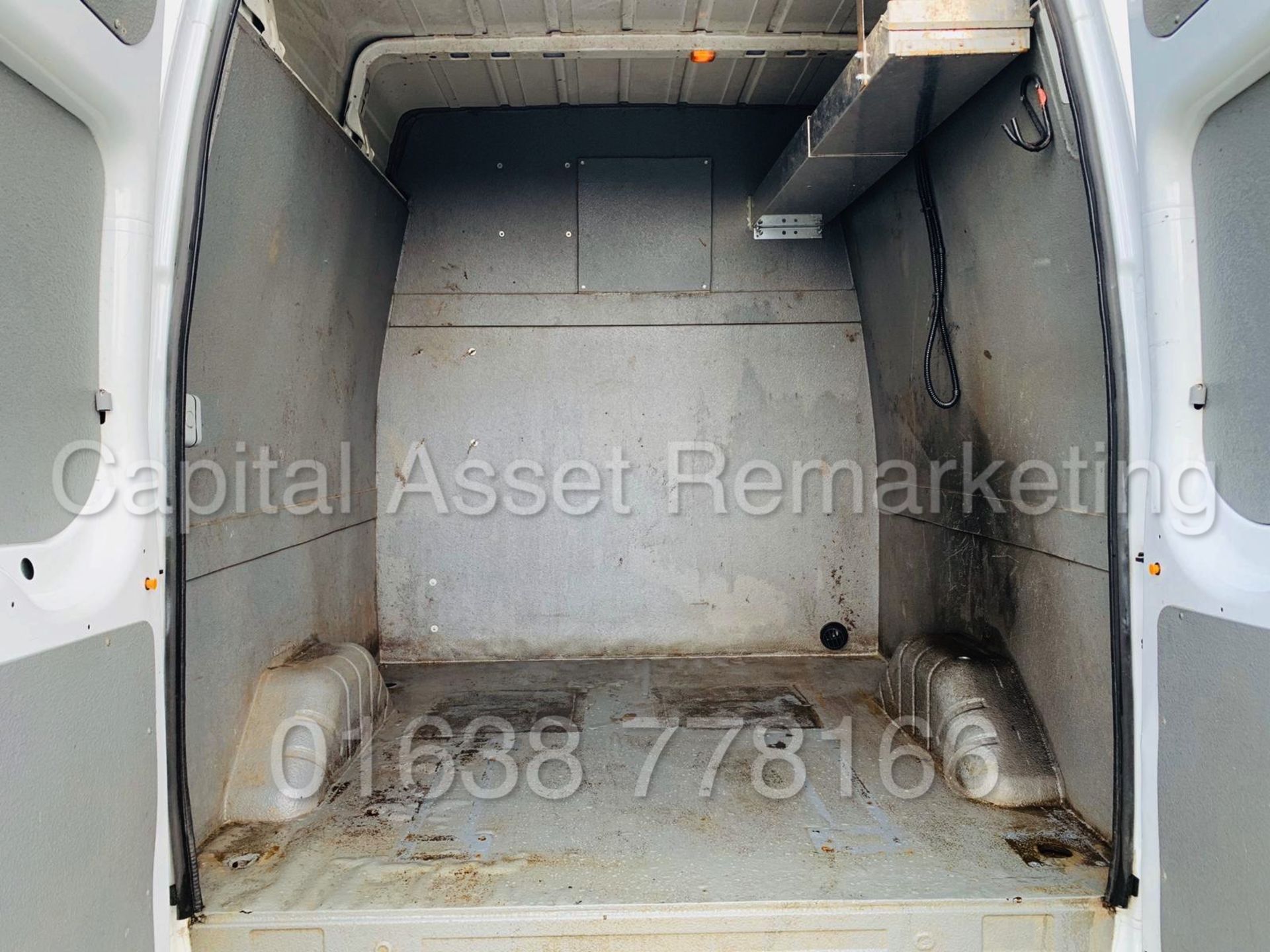 (On Sale) FORD TRANSIT 125 T350L RWD *LWB HI-ROOF* (63 REG) '2.2 TDCI -125 BHP- 6 SPEED' (LOW MILES) - Image 20 of 34