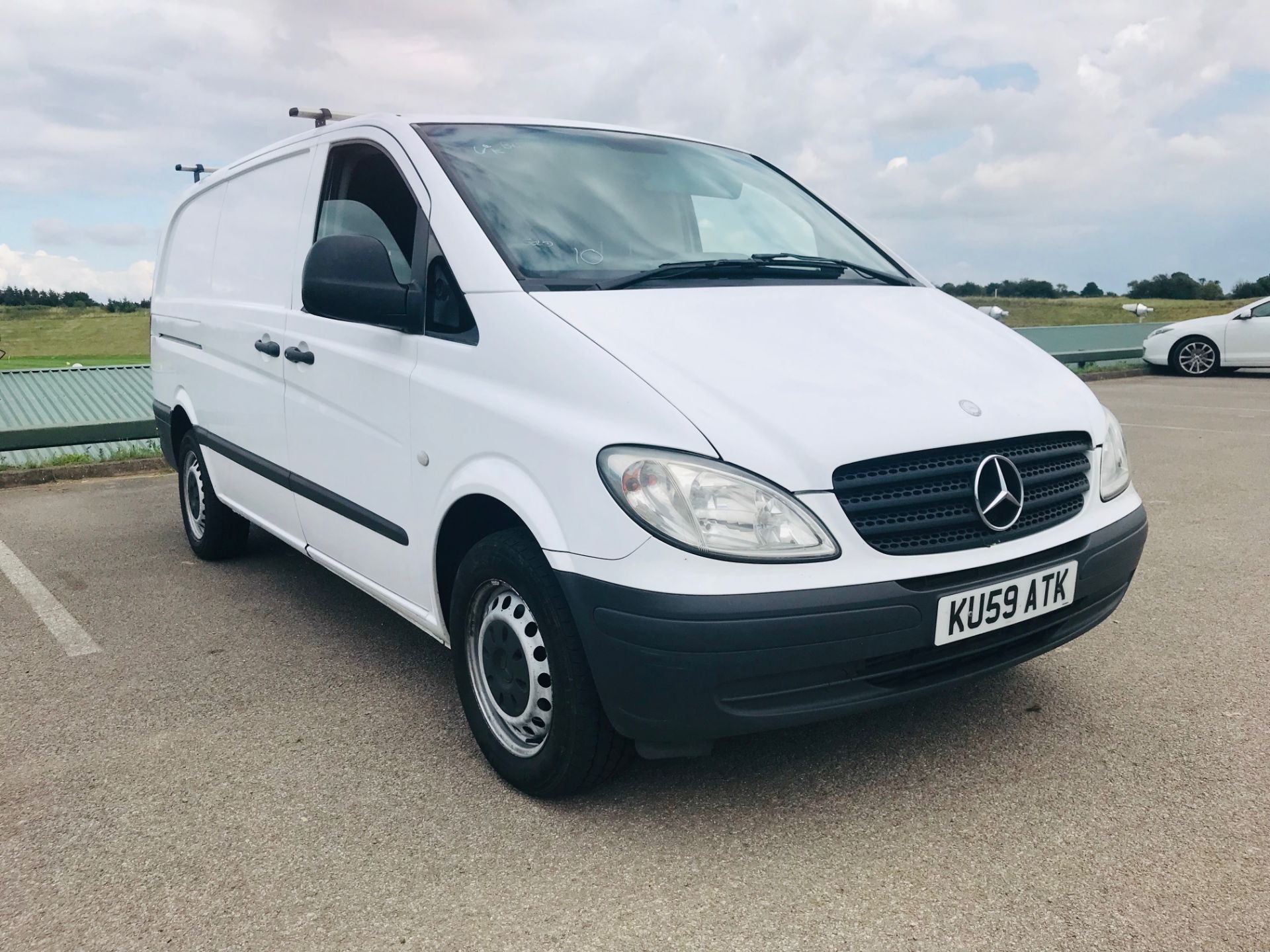 MERCEDES VITO 109CDI "LWB" (2010) MODEL - ELEC PACK - TWIN SLD - 3 SEATER - LOOK!!! - Image 2 of 20