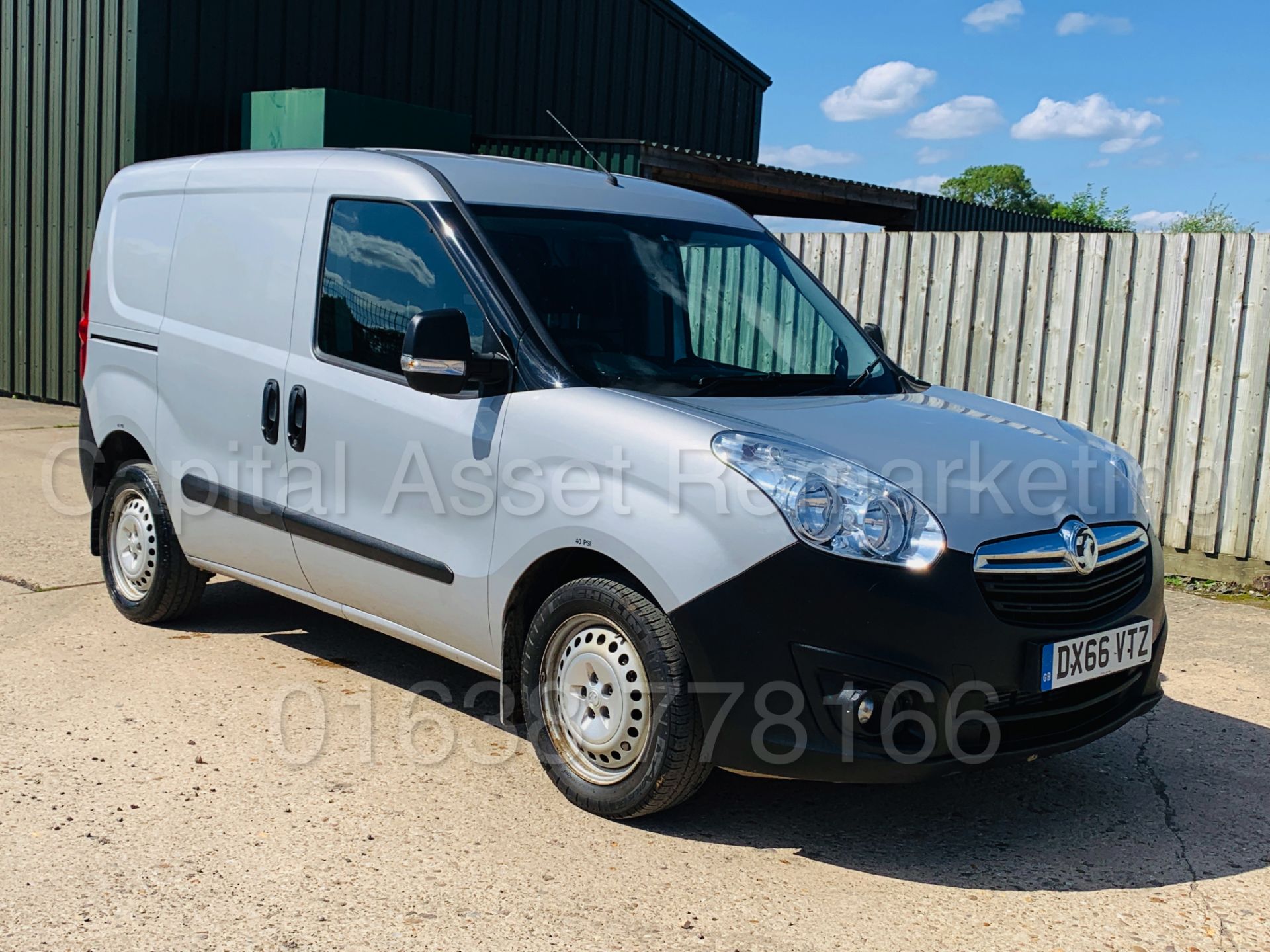 VAUXHALL COMBO *SWB - PANEL VAN* (2017 MODEL) 'STOP/START - 90 - BHP - 5 SPEED' *AIR CON* (1 OWNER) - Image 2 of 43