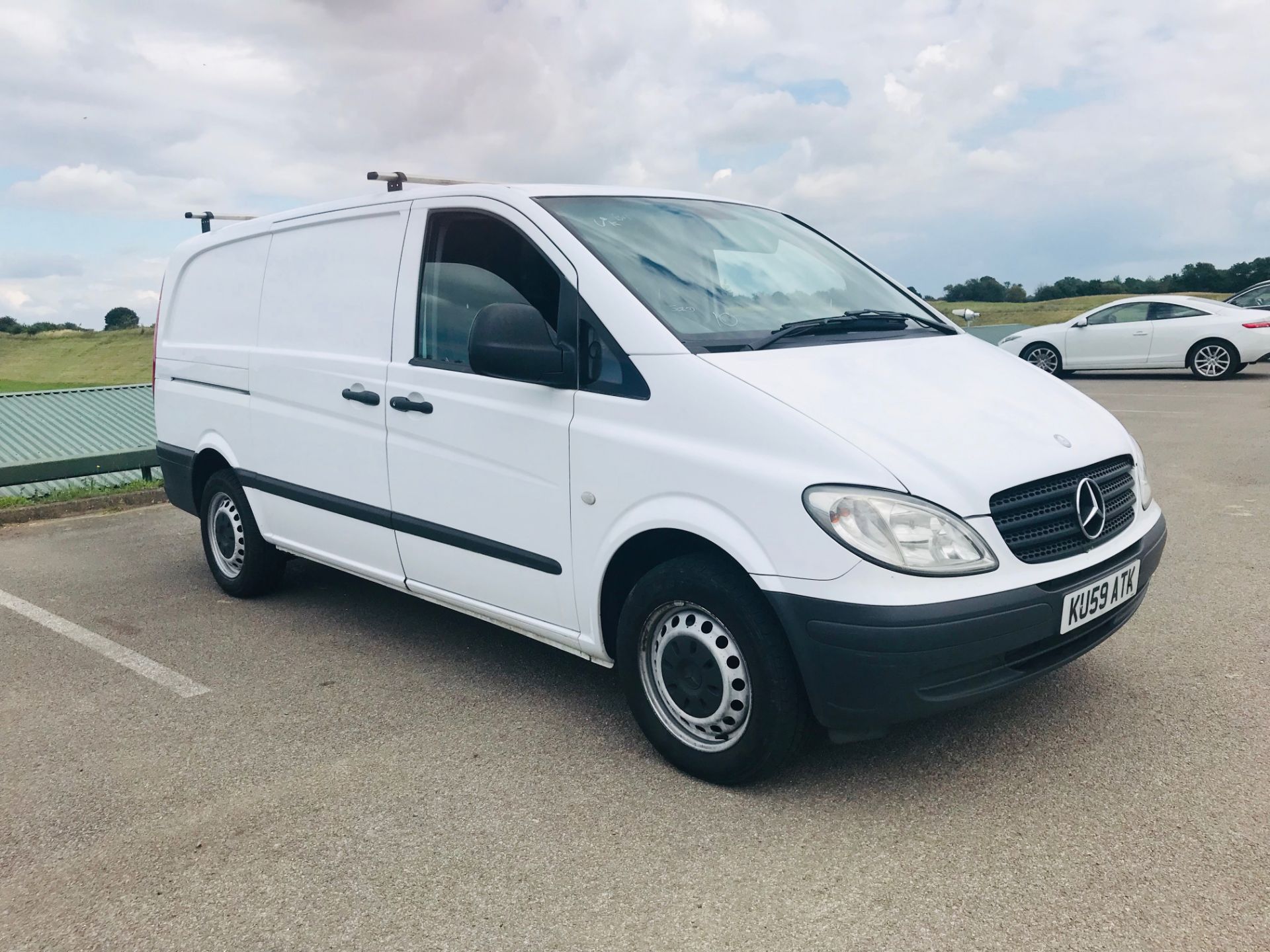 MERCEDES VITO 109CDI "LWB" (2010) MODEL - ELEC PACK - TWIN SLD - 3 SEATER - LOOK!!!