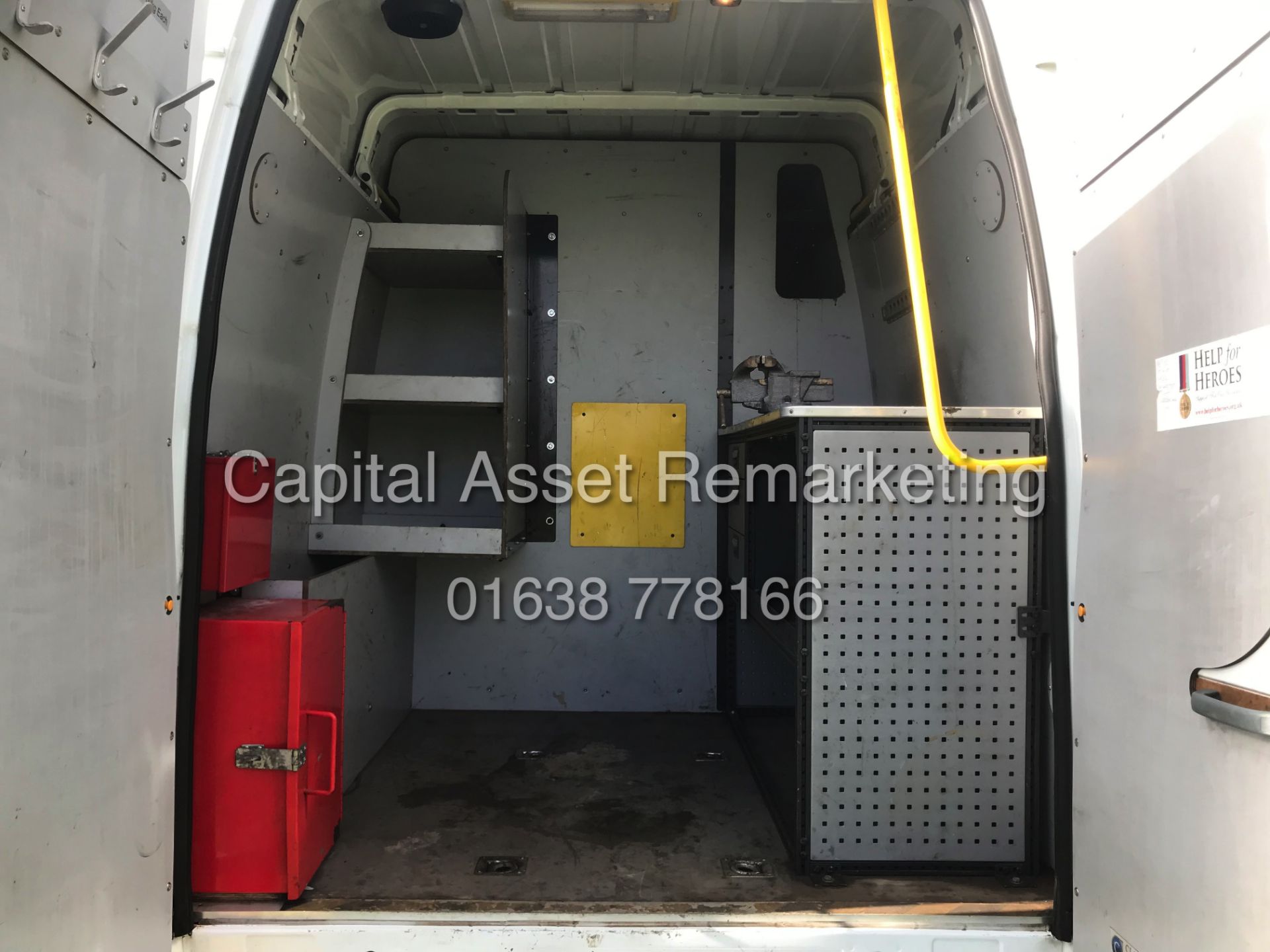 (ON SALE) FORD TRANSIT 2.4TDCI T350L (11 REG) 6 SEATER CREW/MESSING UNIT *1 OWNER* MESSING UNIT - Image 23 of 24