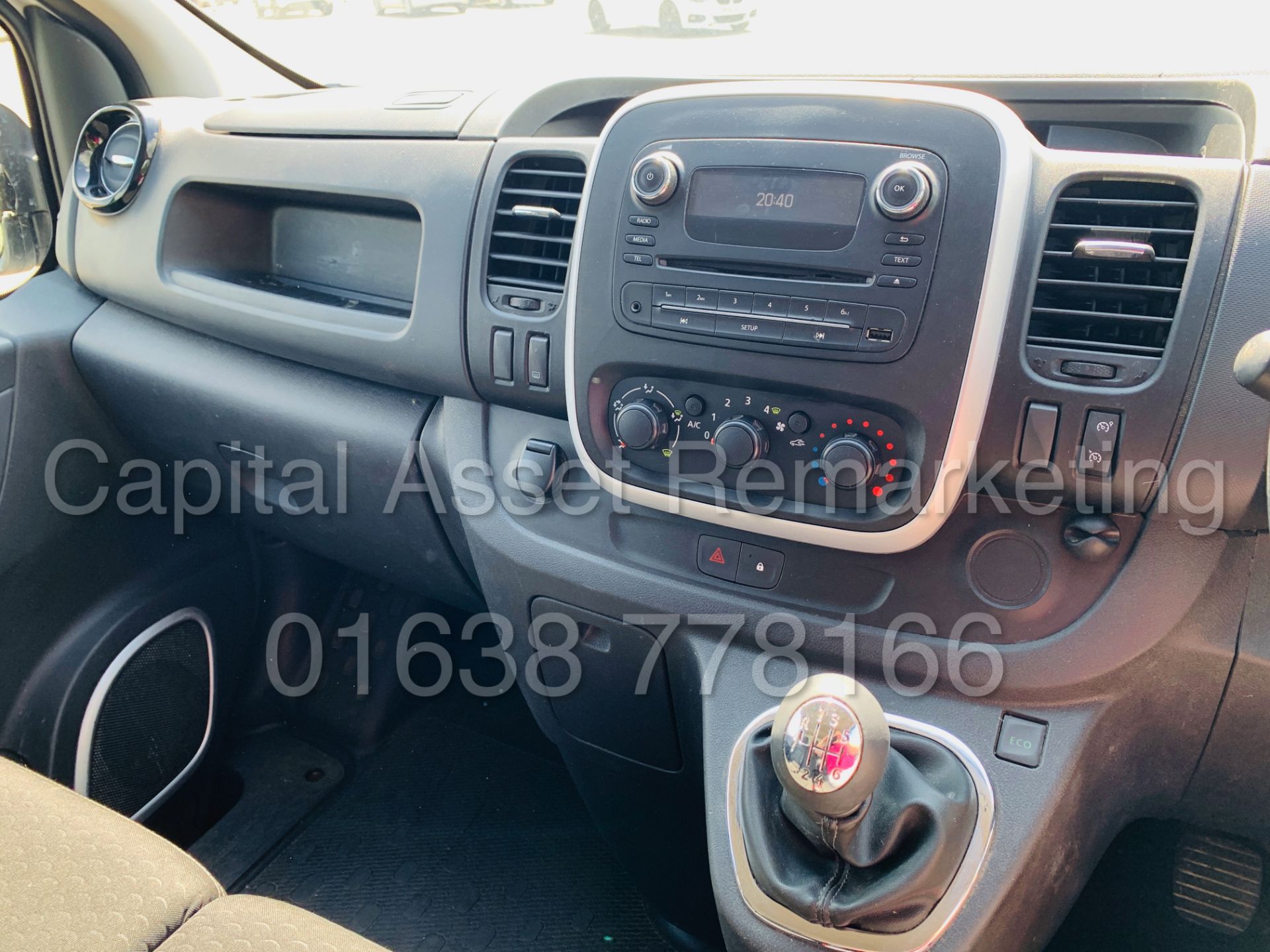 VAUXHALL VIVARO *SPORTIVE* (2015-NEW MODEL) '1.6 CDTI - 115 BHP - 6 SPEED' *A/C* (NO VAT - SAVE 20%) - Image 26 of 33