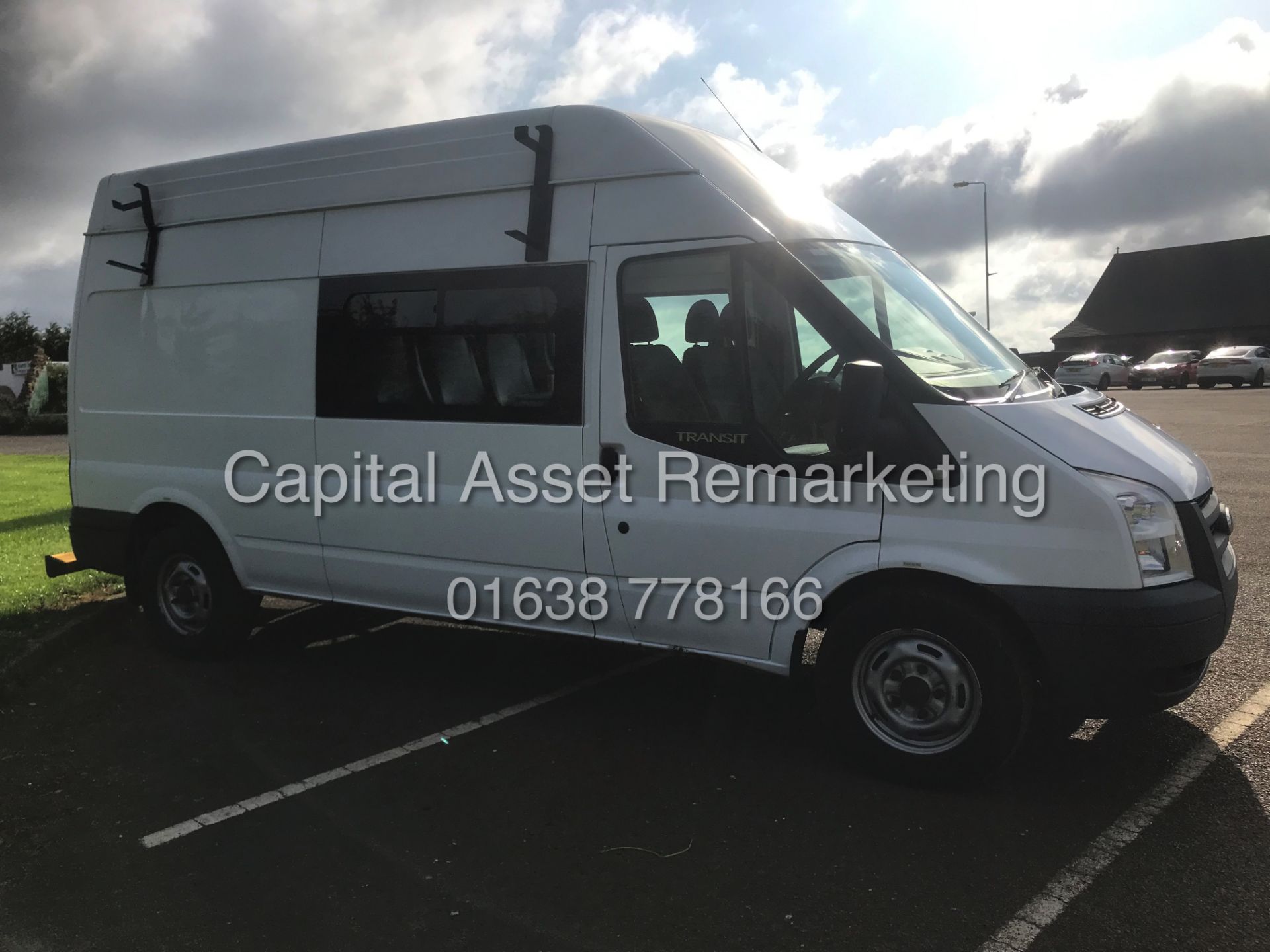 (ON SALE) FORD TRANSIT 2.4TDCI T350L (11 REG) 6 SEATER CREW/MESSING UNIT *1 OWNER* MESSING UNIT - Image 8 of 24