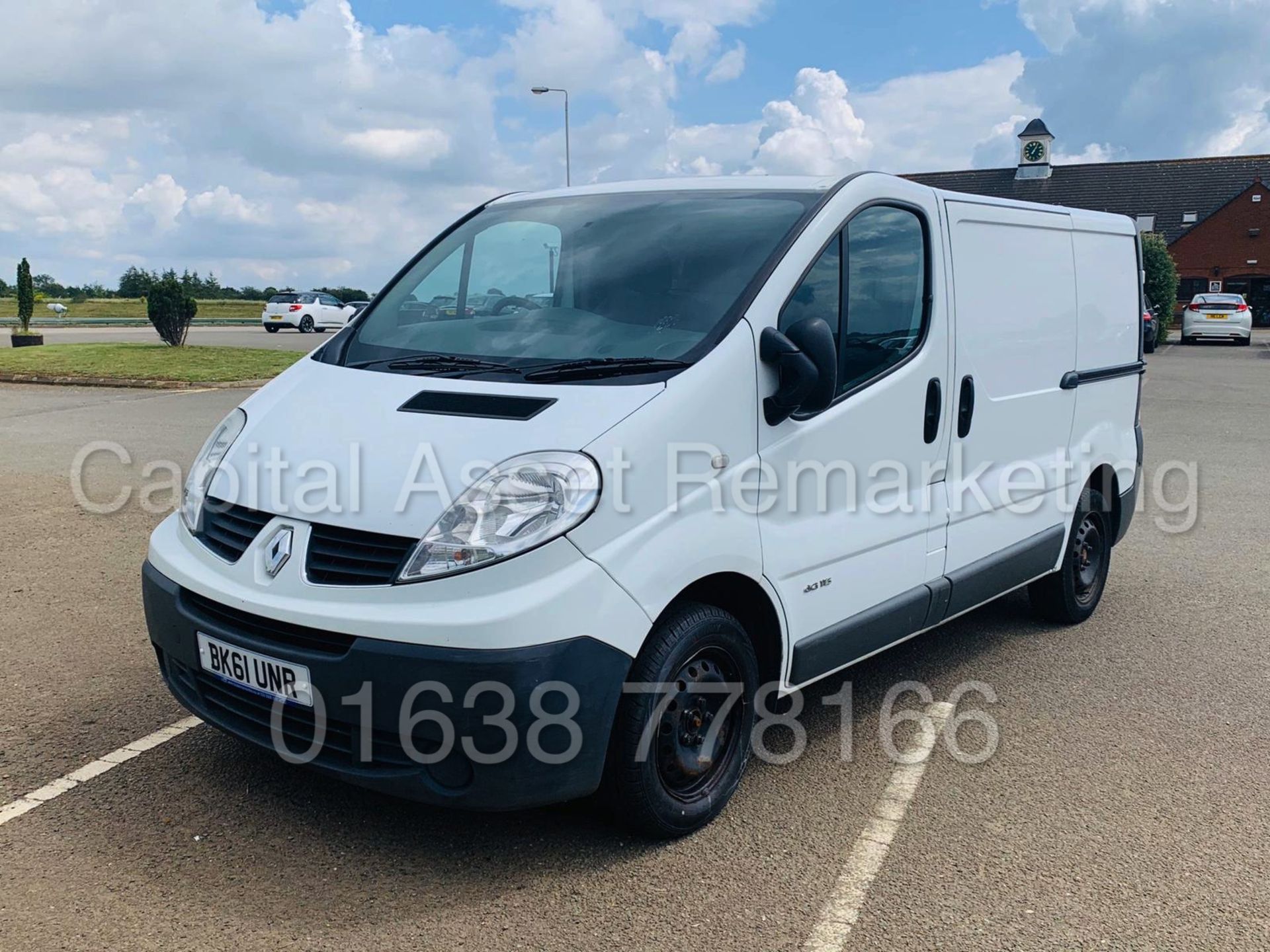 RENAULT TRAFIC SL27 DCI 115 *SWB - PANEL VAN* (2012 MODEL) '2.0 DCI - 115 BHP - 6 SPEED' **SAT NAV**