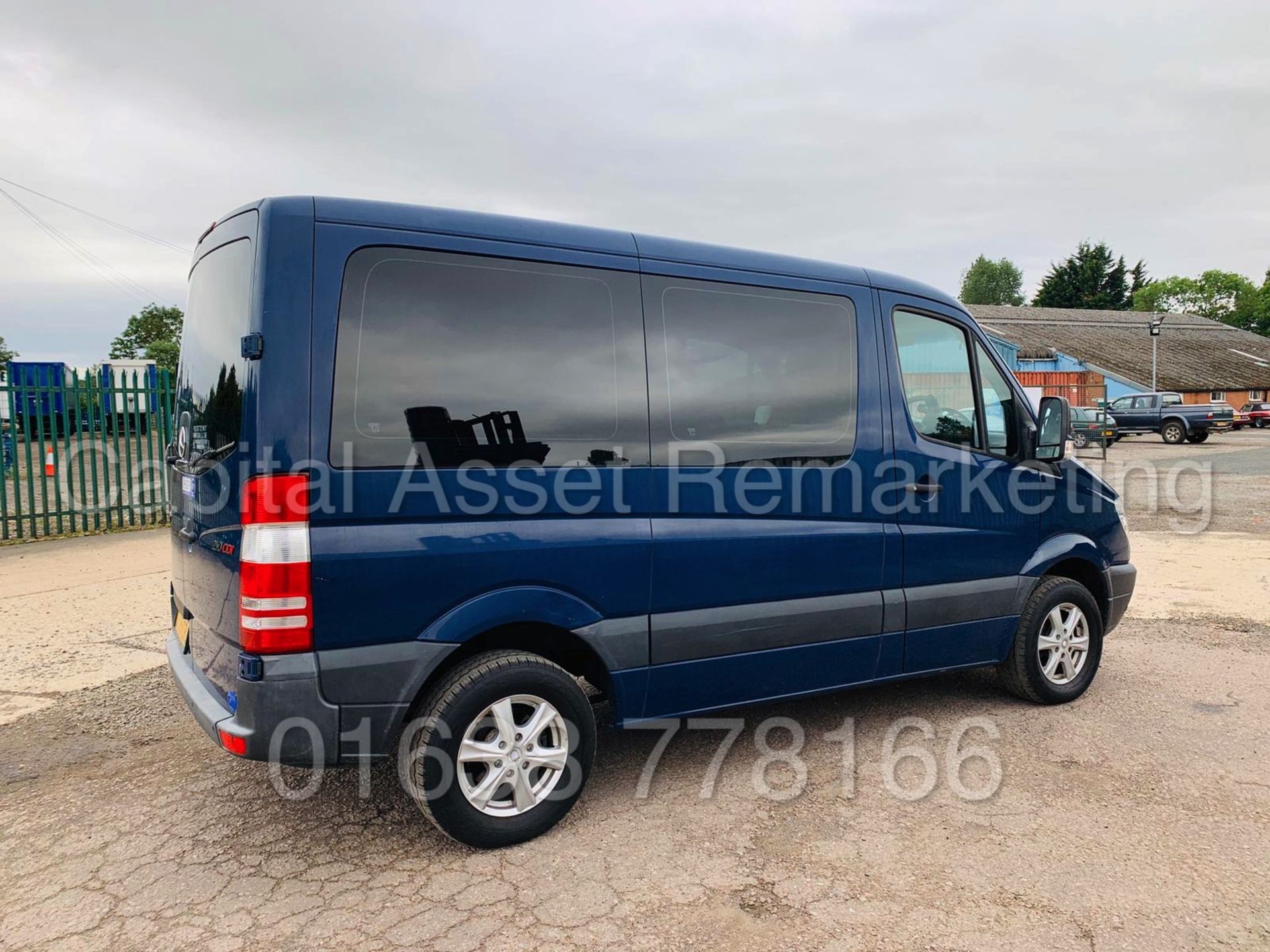 On Sale MERCEDES-BENZ SPRINTER -DISABILITY VEHICLE)2012 MODEL AUTO- DISABILITY CONTROLS' (12K MILES) - Image 16 of 43