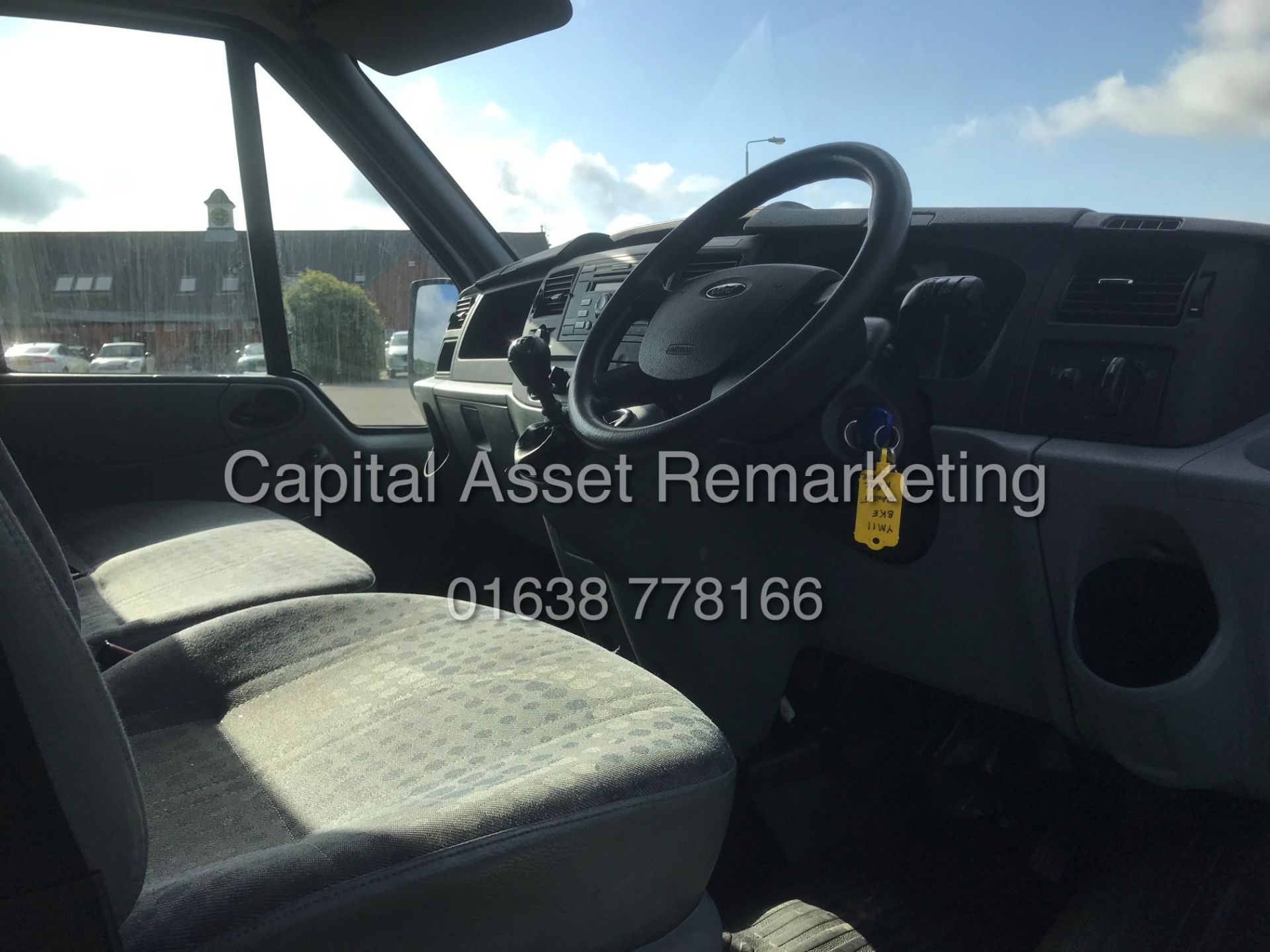 (ON SALE) FORD TRANSIT 2.4TDCI T350L (11 REG) 6 SEATER CREW/MESSING UNIT *1 OWNER* MESSING UNIT - Image 10 of 24