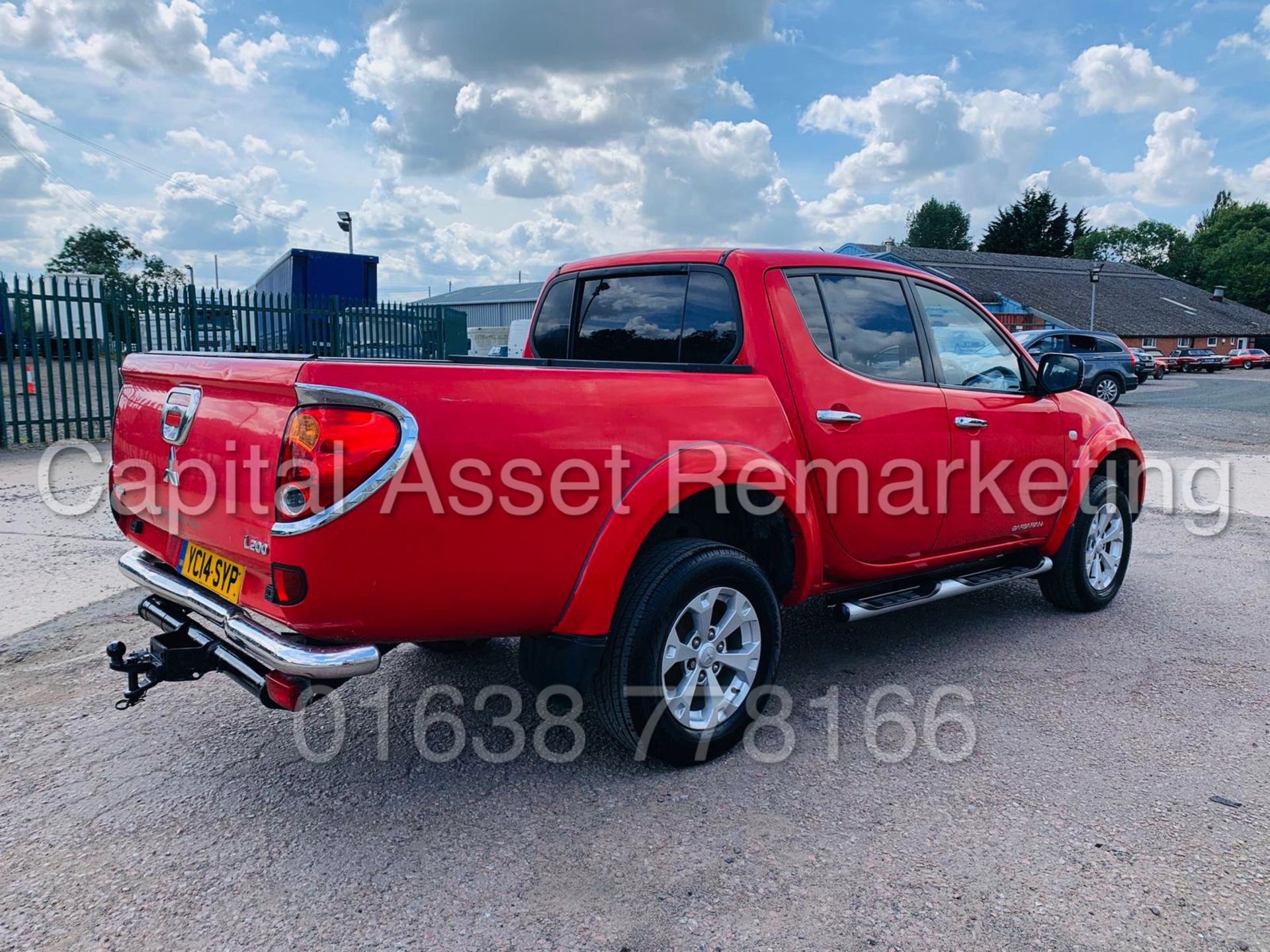 MITSUBISHI L200 *BARBARIAN EDITION* D/CAB PICK-UP (2014) '2.5 DIESEL - 178 BHP ' **MASSIVE SPEC** - Image 10 of 46